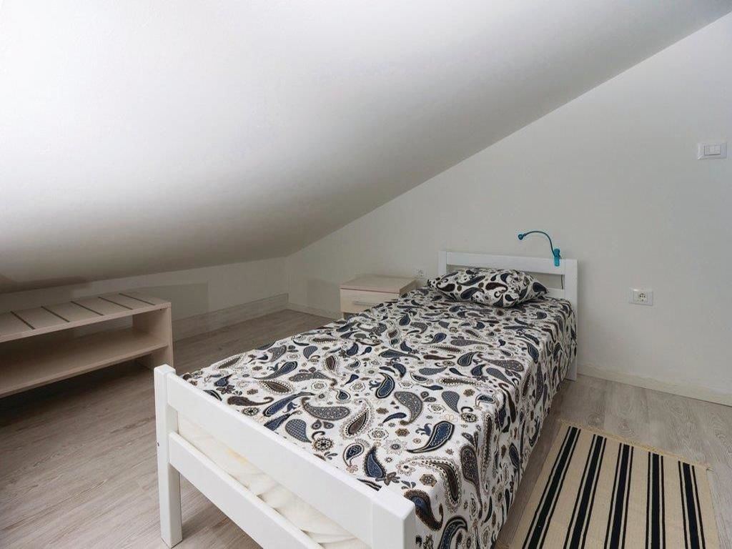 Apartments Gržić 54391-A1