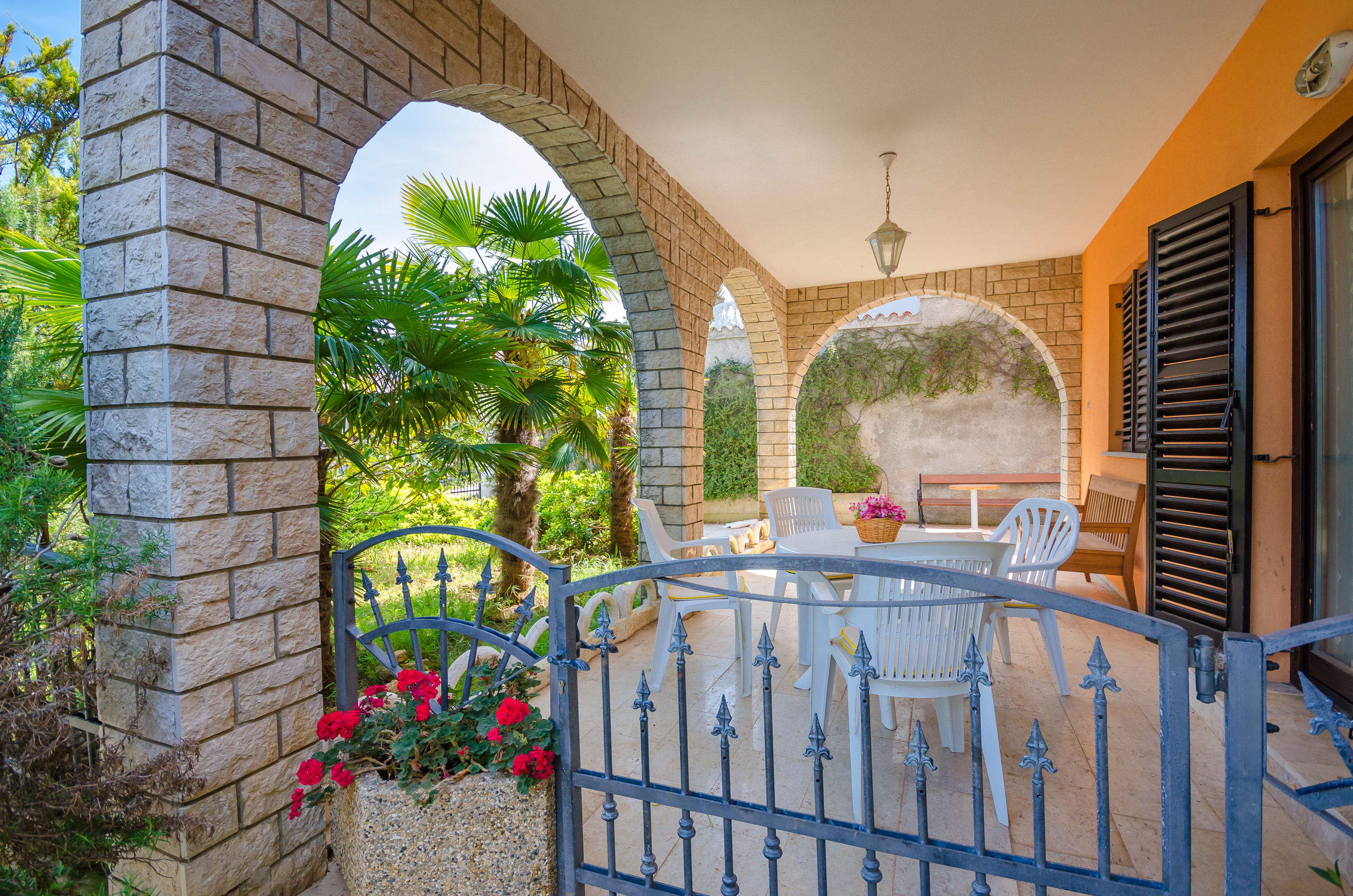 Apartments Drago 70881-A1