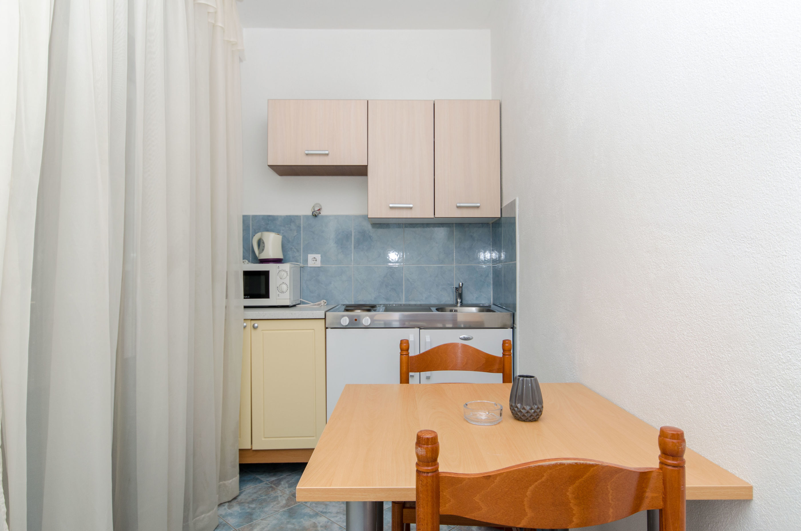 Apartment and Rooms Ivan 45191-A9