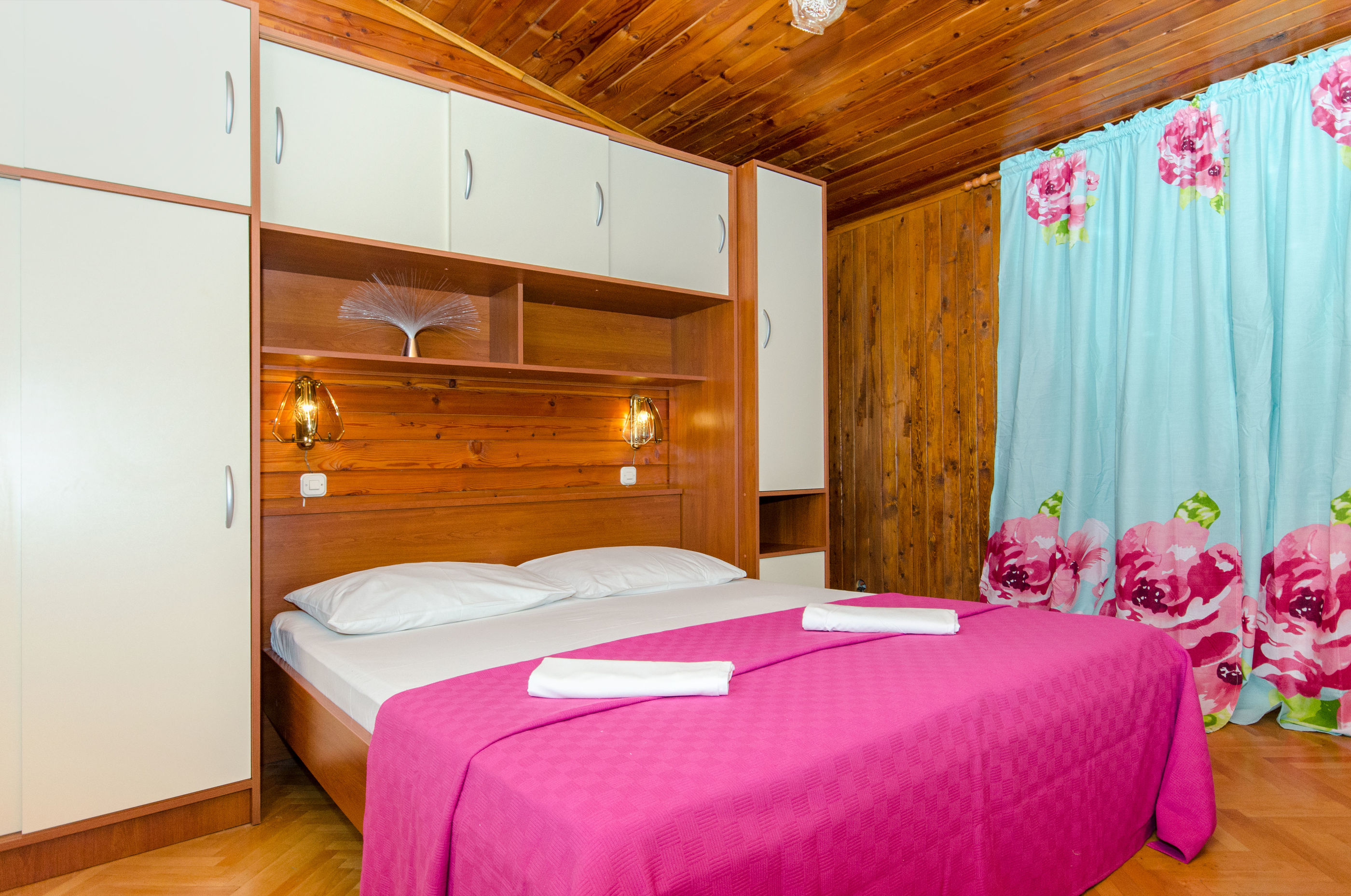 Apartment and Rooms Ivan 45191-A14