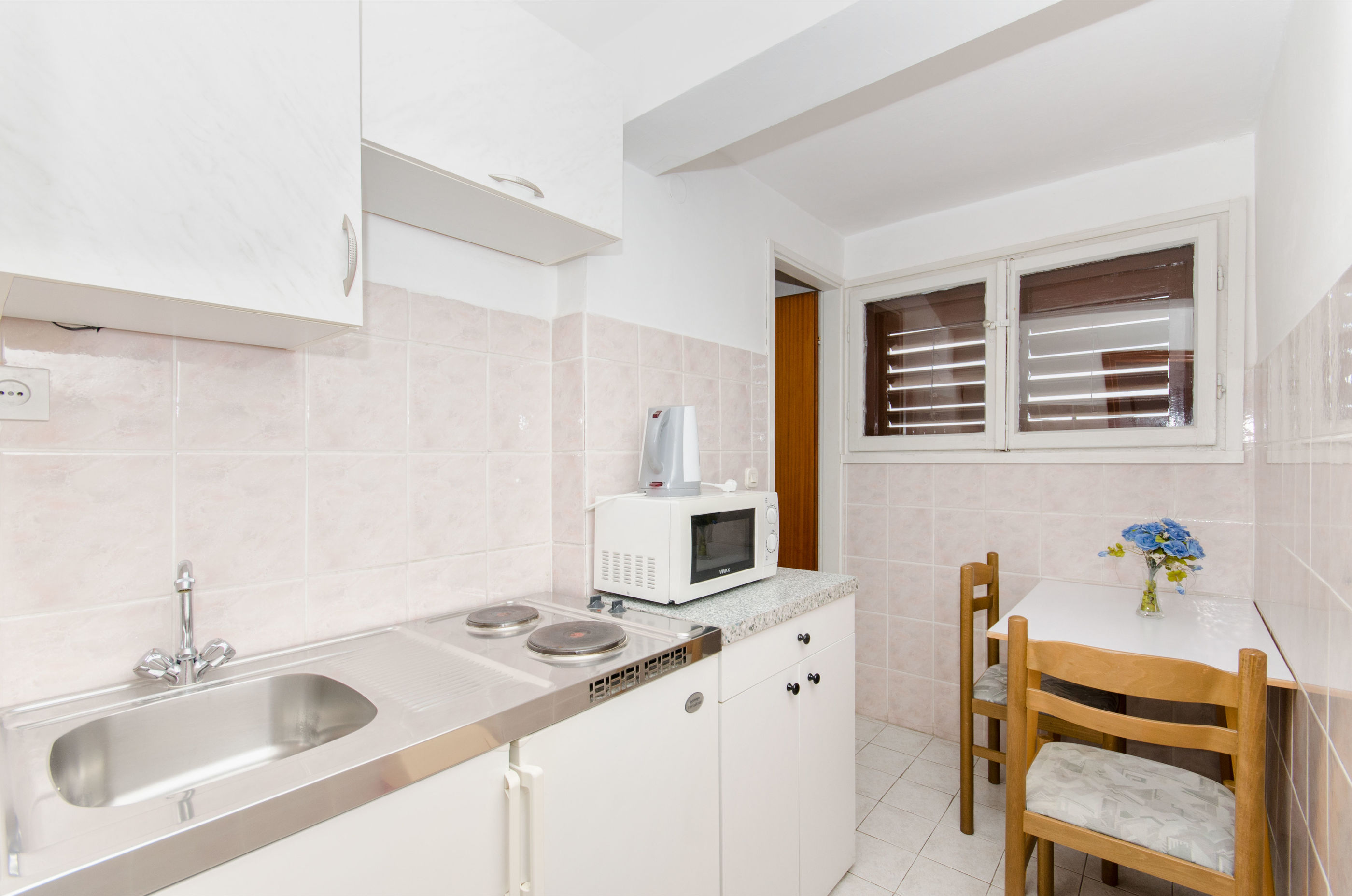 Apartment and Rooms Ivan 45191-A15