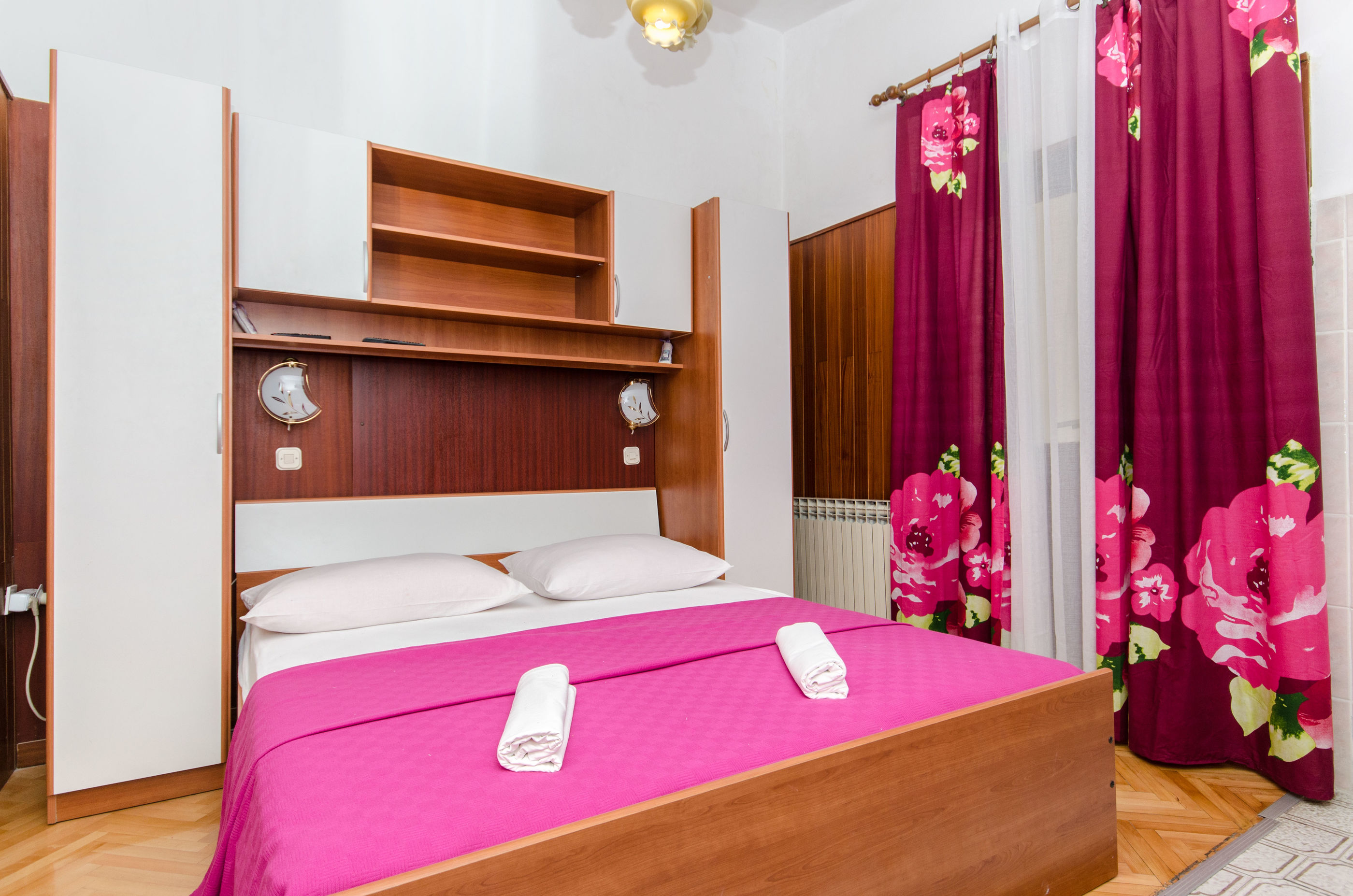Apartment and Rooms Ivan 45191-A15