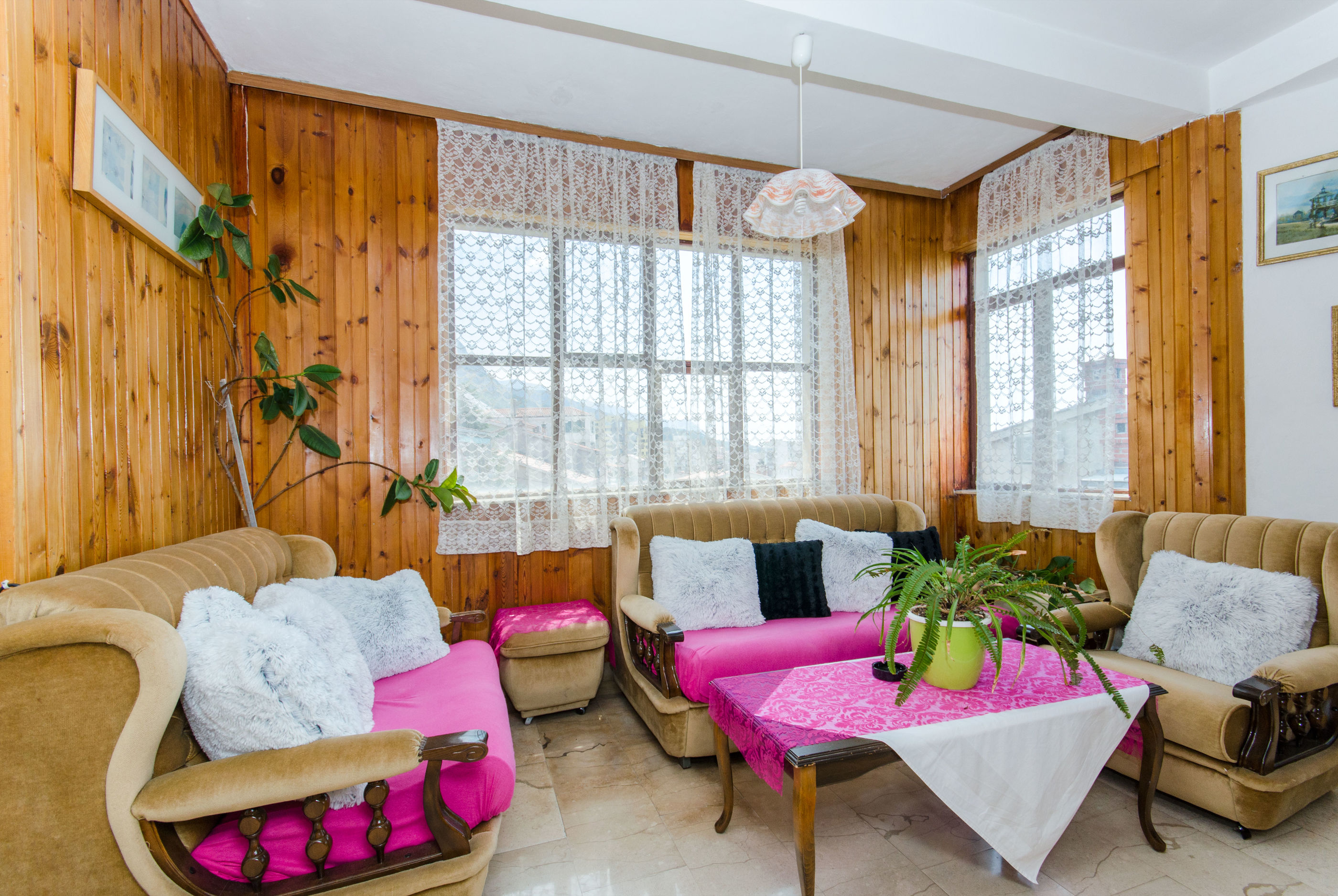 Apartment and Rooms Ivan 45191-A18