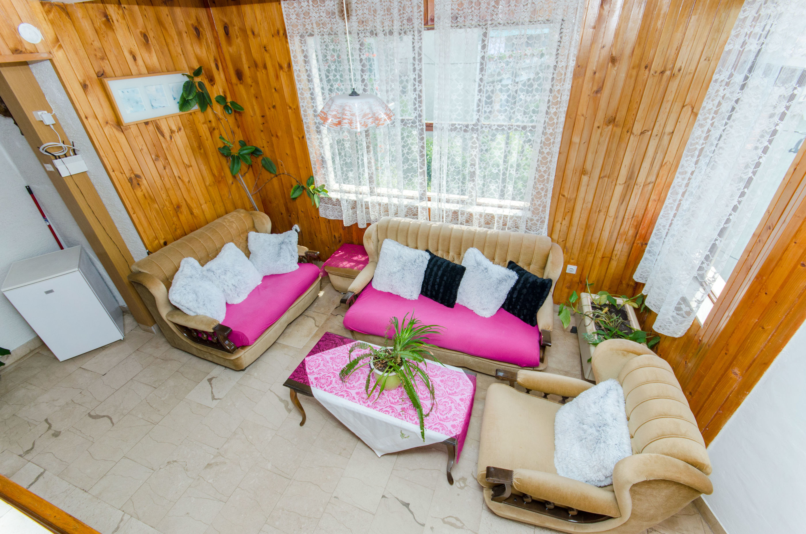 Apartment and Rooms Ivan 45191-A18