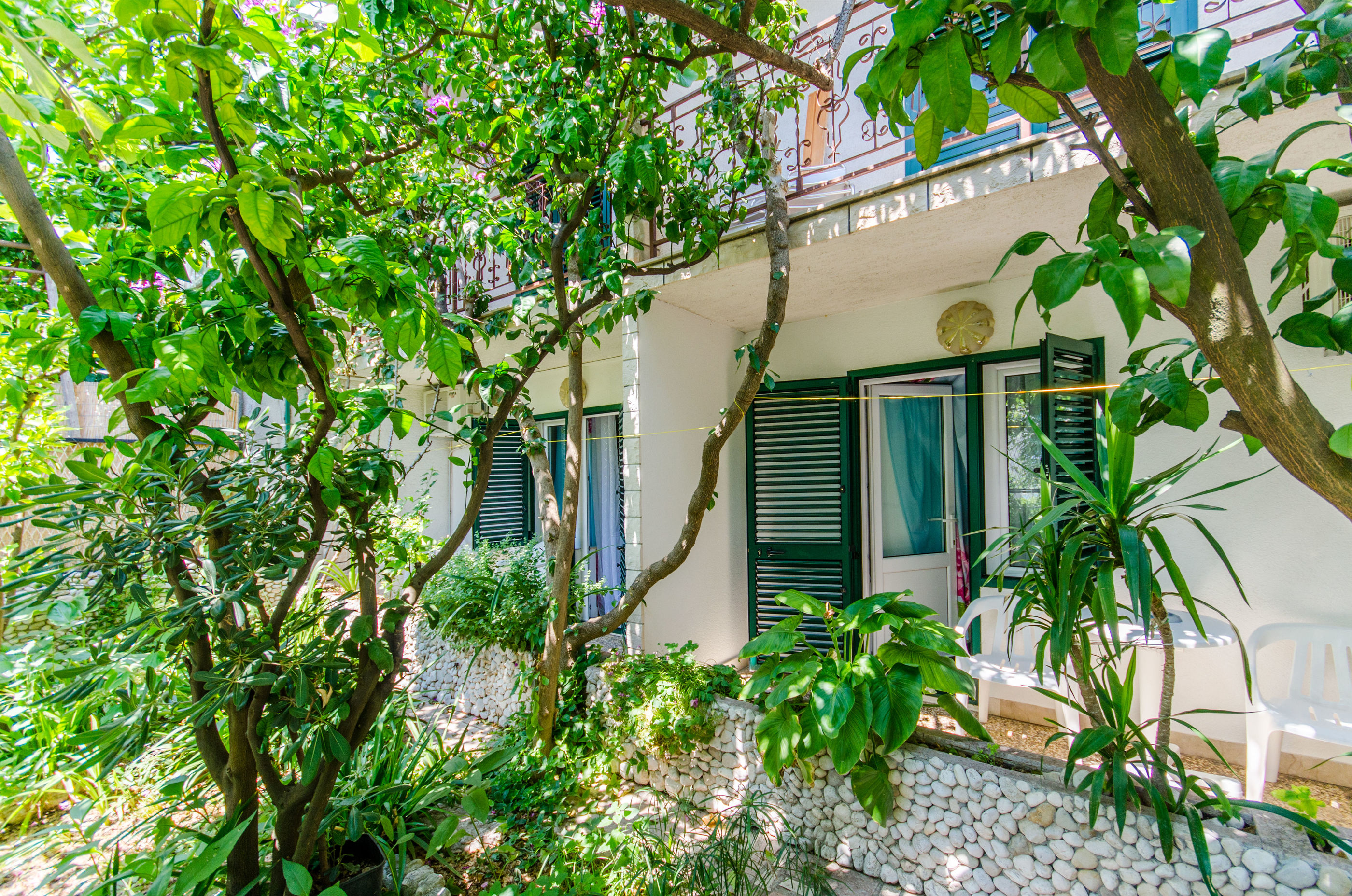 Apartment and Rooms Ivan 45191-A18