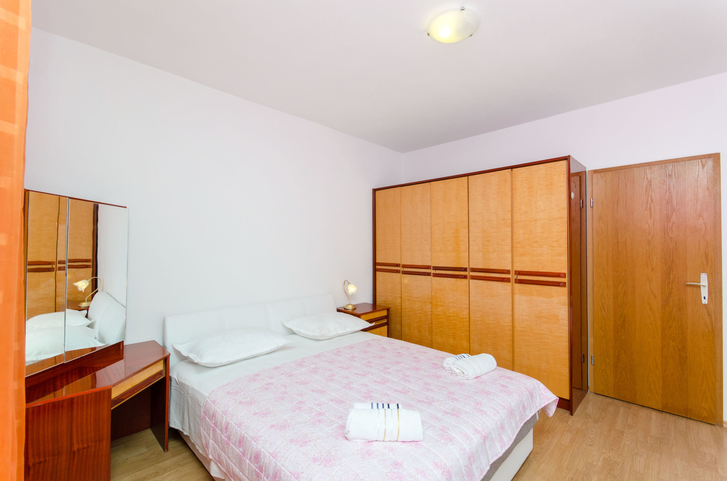Apartments Mateo 49731-A1