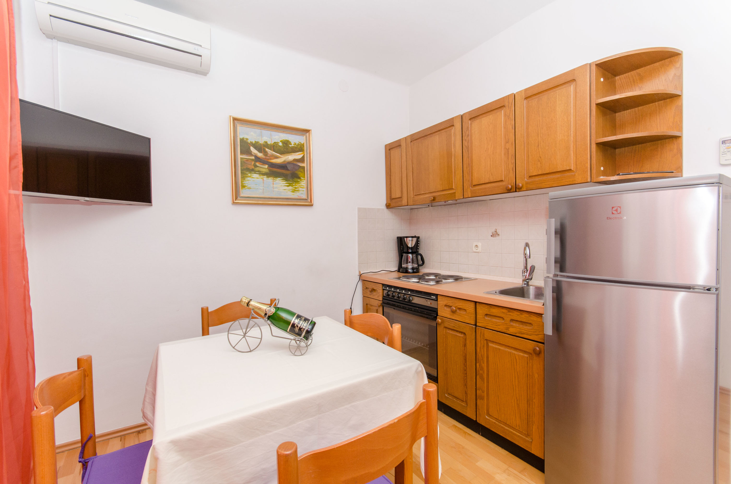 Apartments Mateo 49731-A2