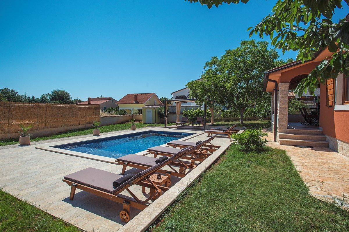 Villa Maria Betiga 73946-K1