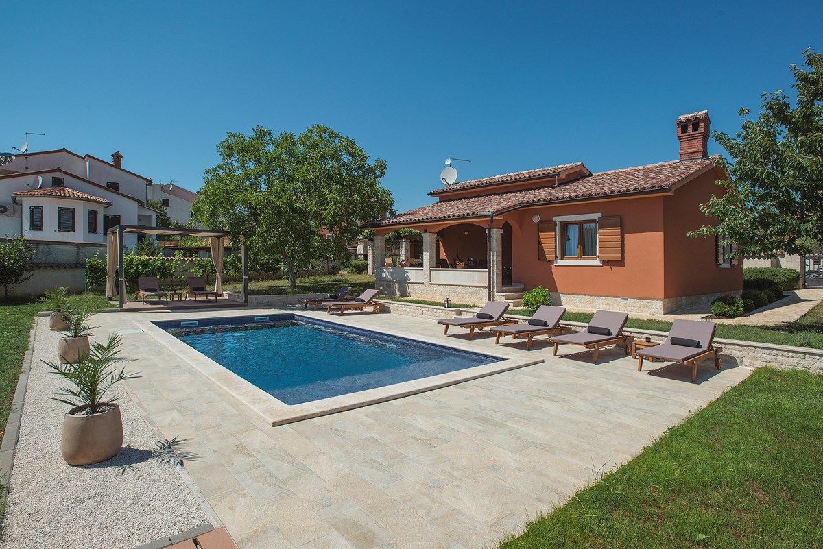 Villa Maria Betiga 73946-K1