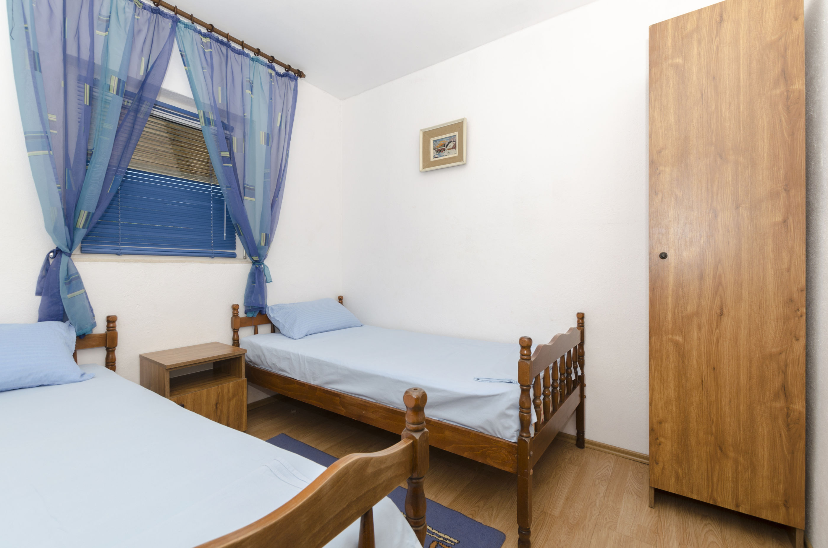 Apartments Dinko 37851-A2