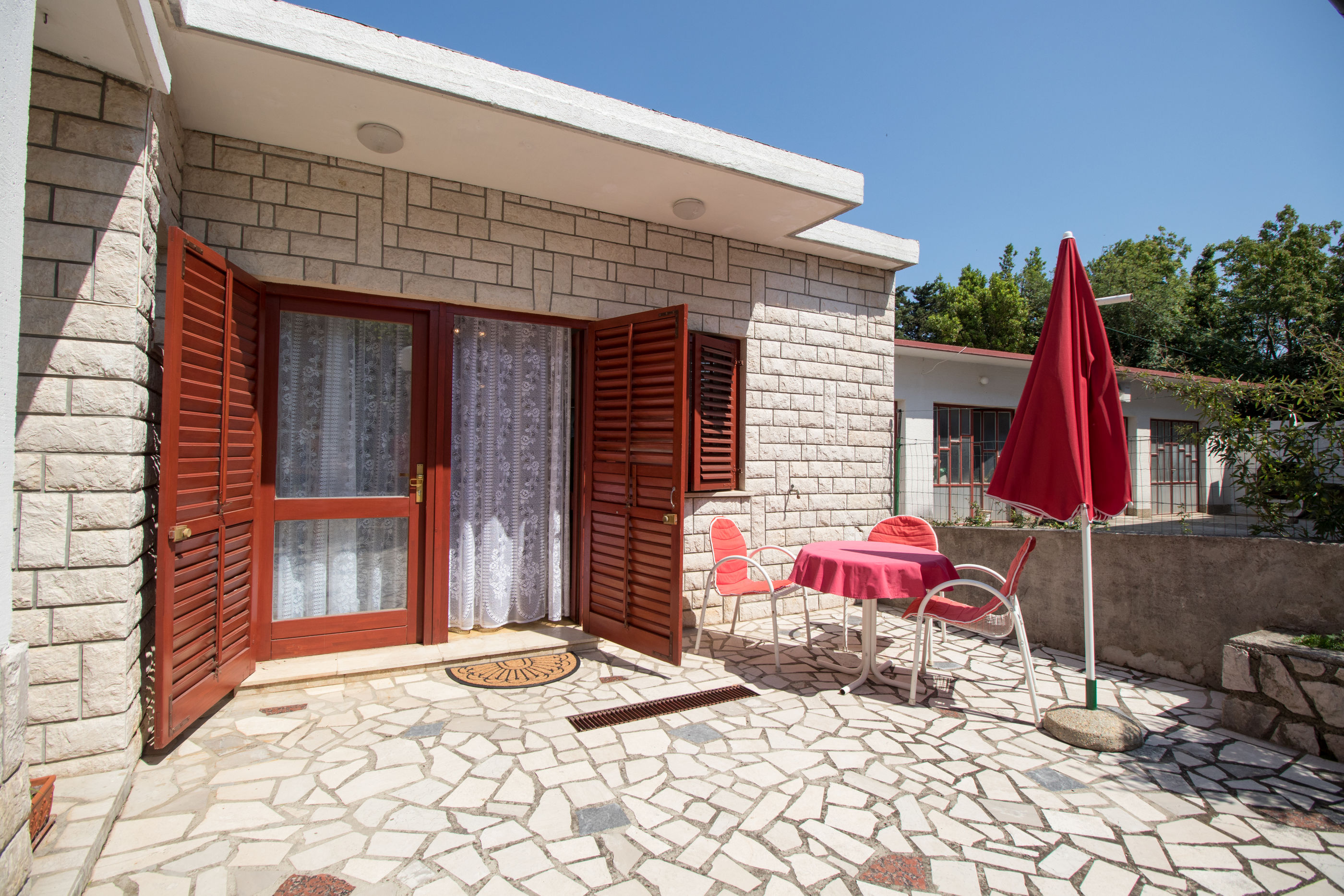 Apartments Gorana 60351-A1