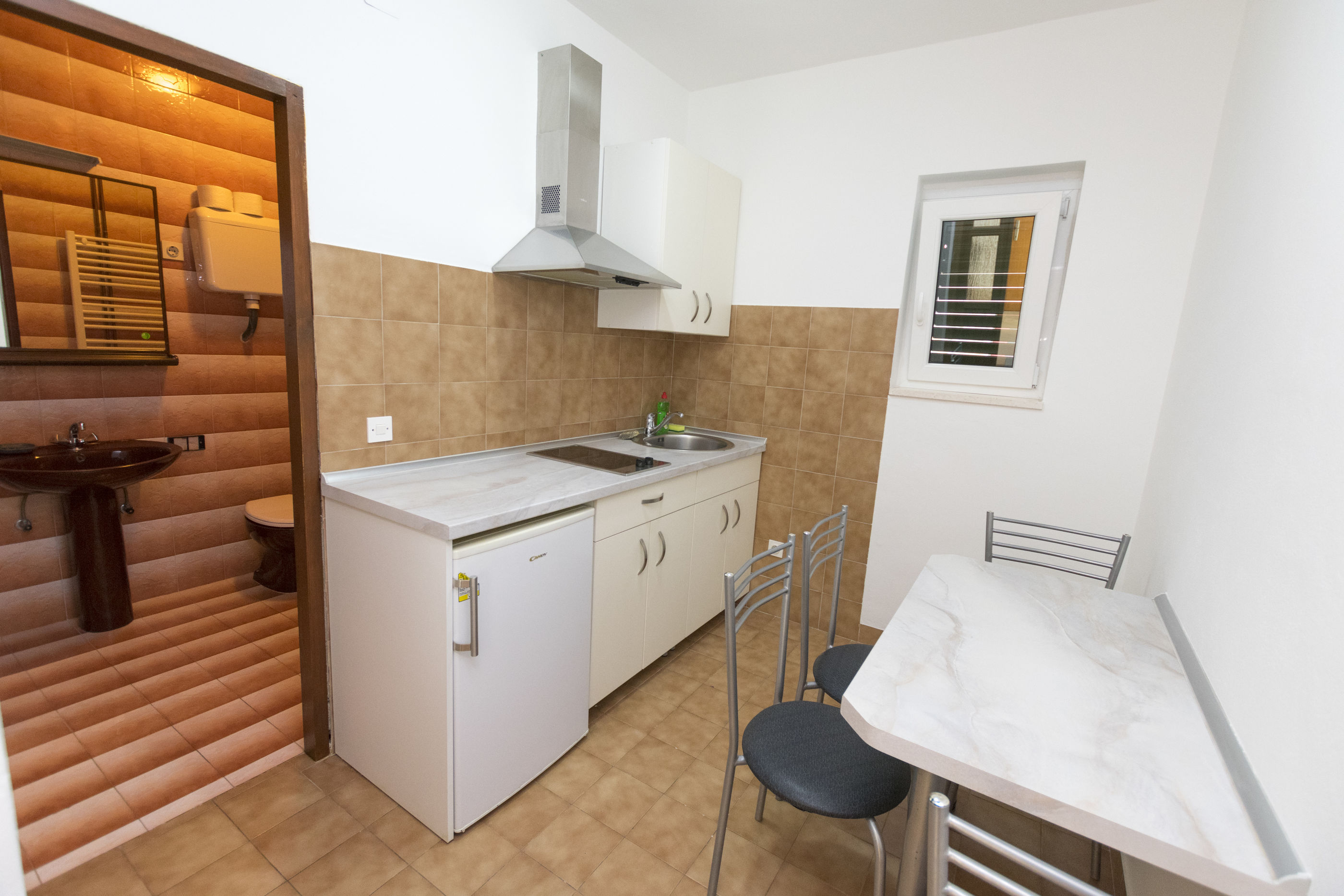 Apartments Jere Stipe 15482-A2