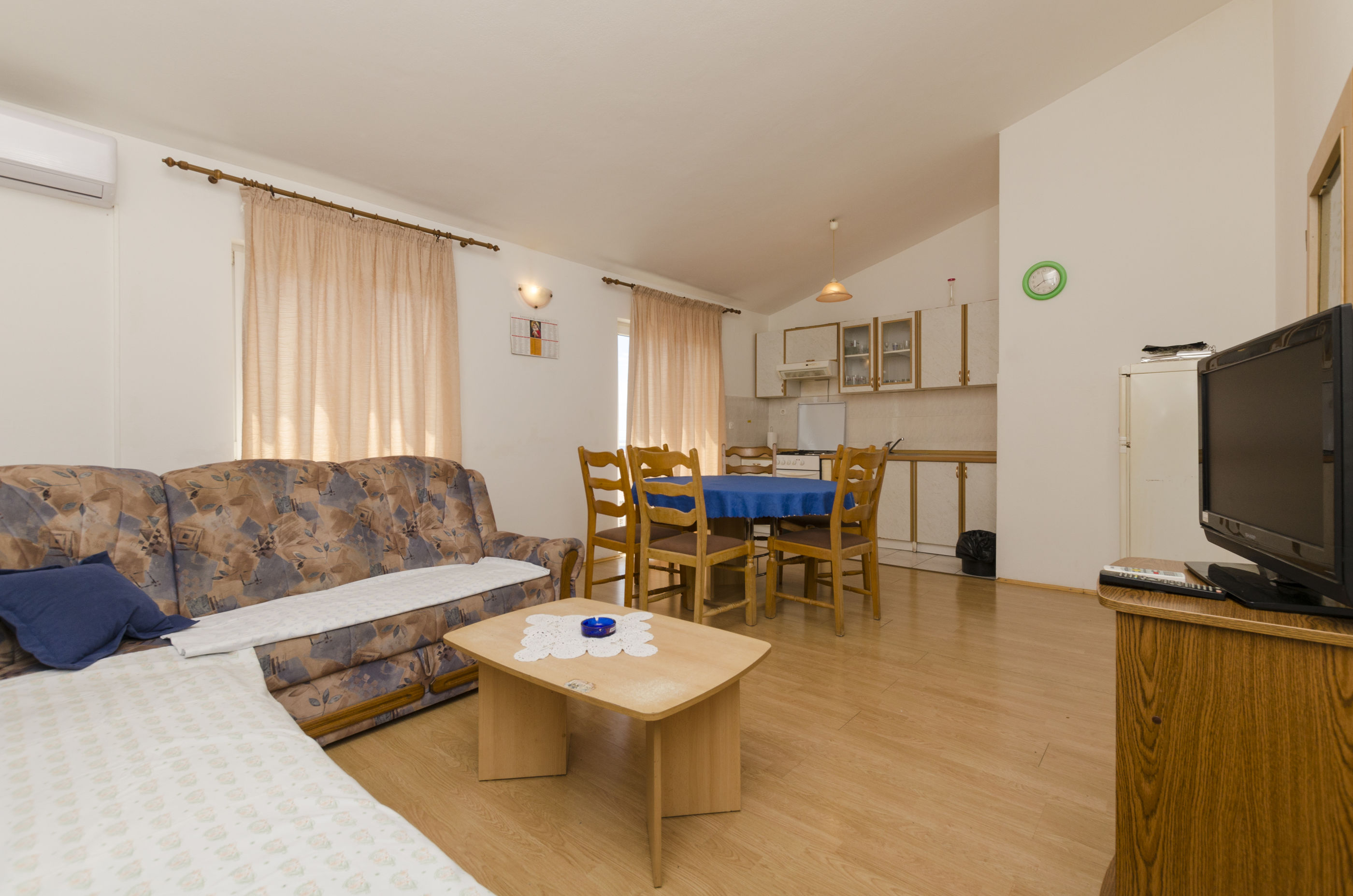 Apartments Biserka 41005-A2