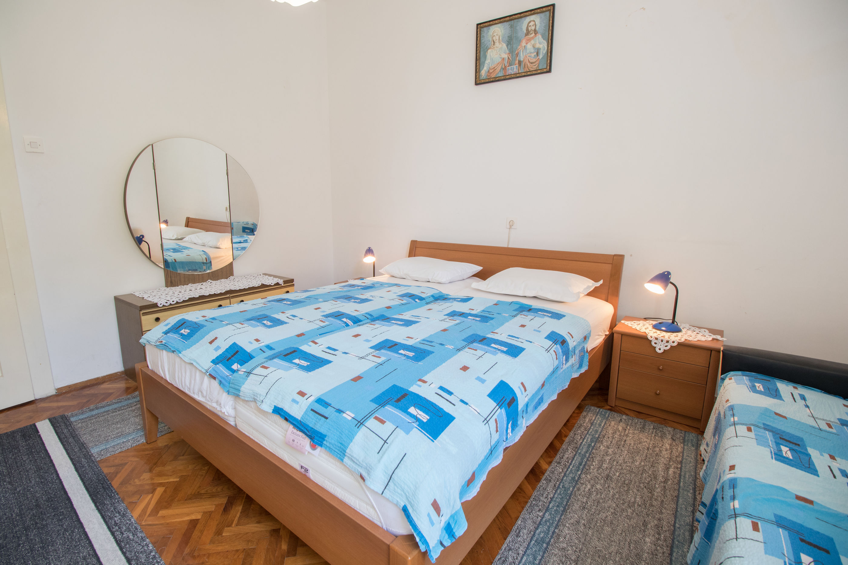 Apartments Josip by the sea 67361-A1