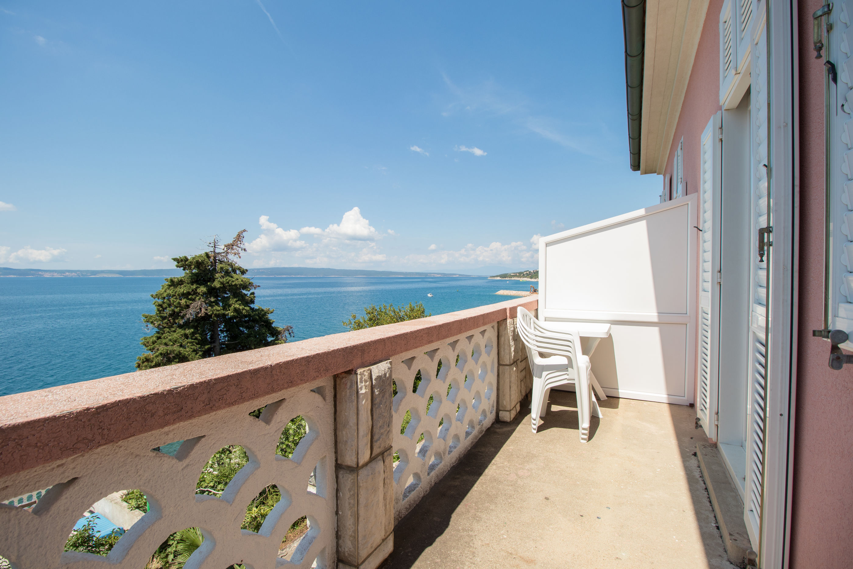 Apartments Josip by the sea 67361-A1