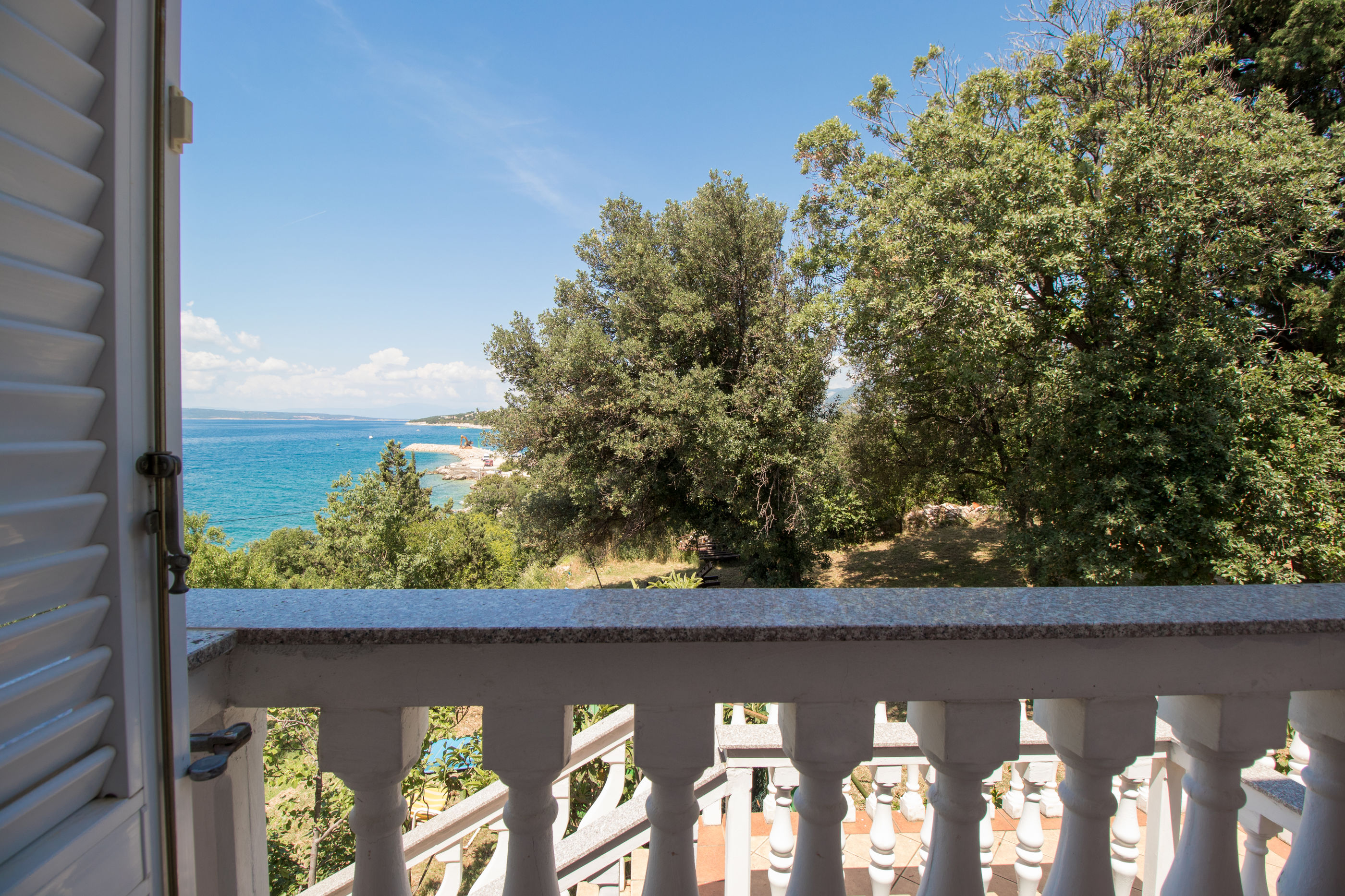 Apartments Josip by the sea 67361-A2