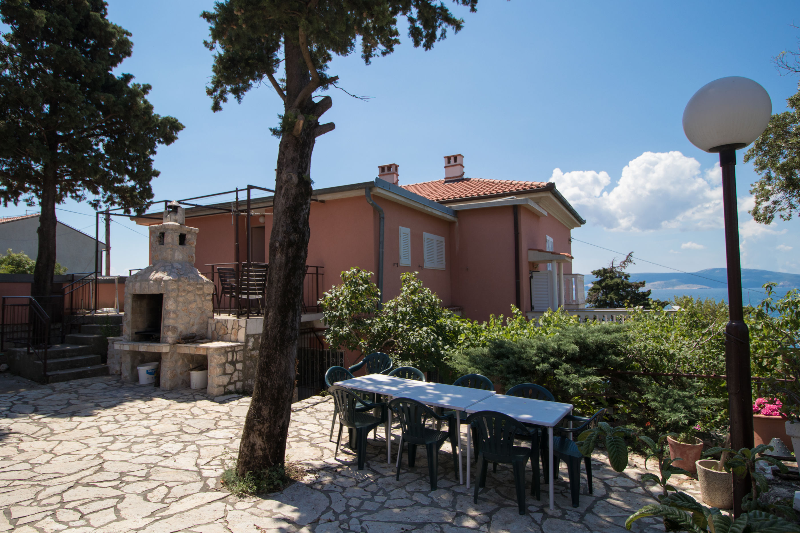 Apartments Josip by the sea 67361-A2