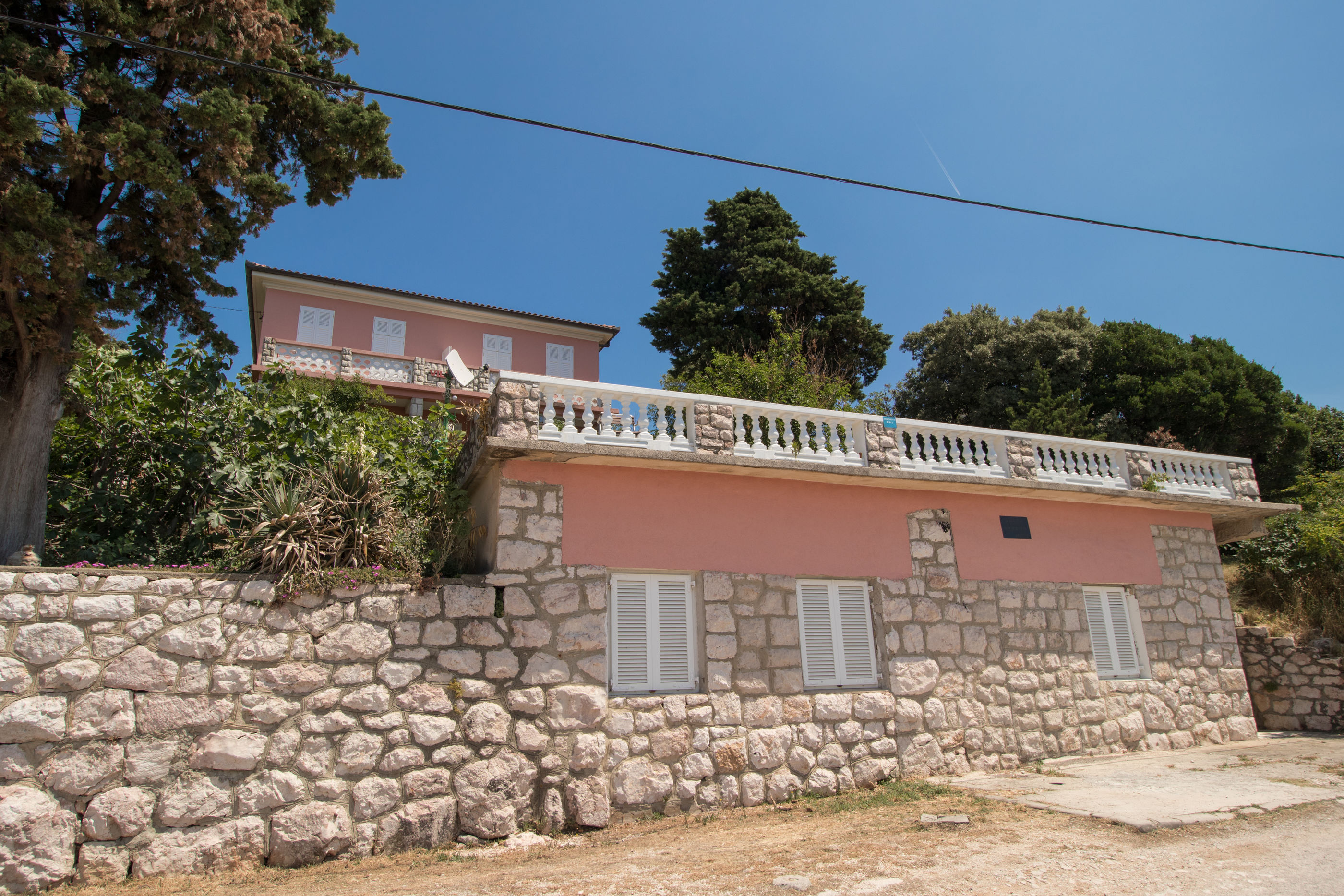 Apartments Josip by the sea 67361-A2