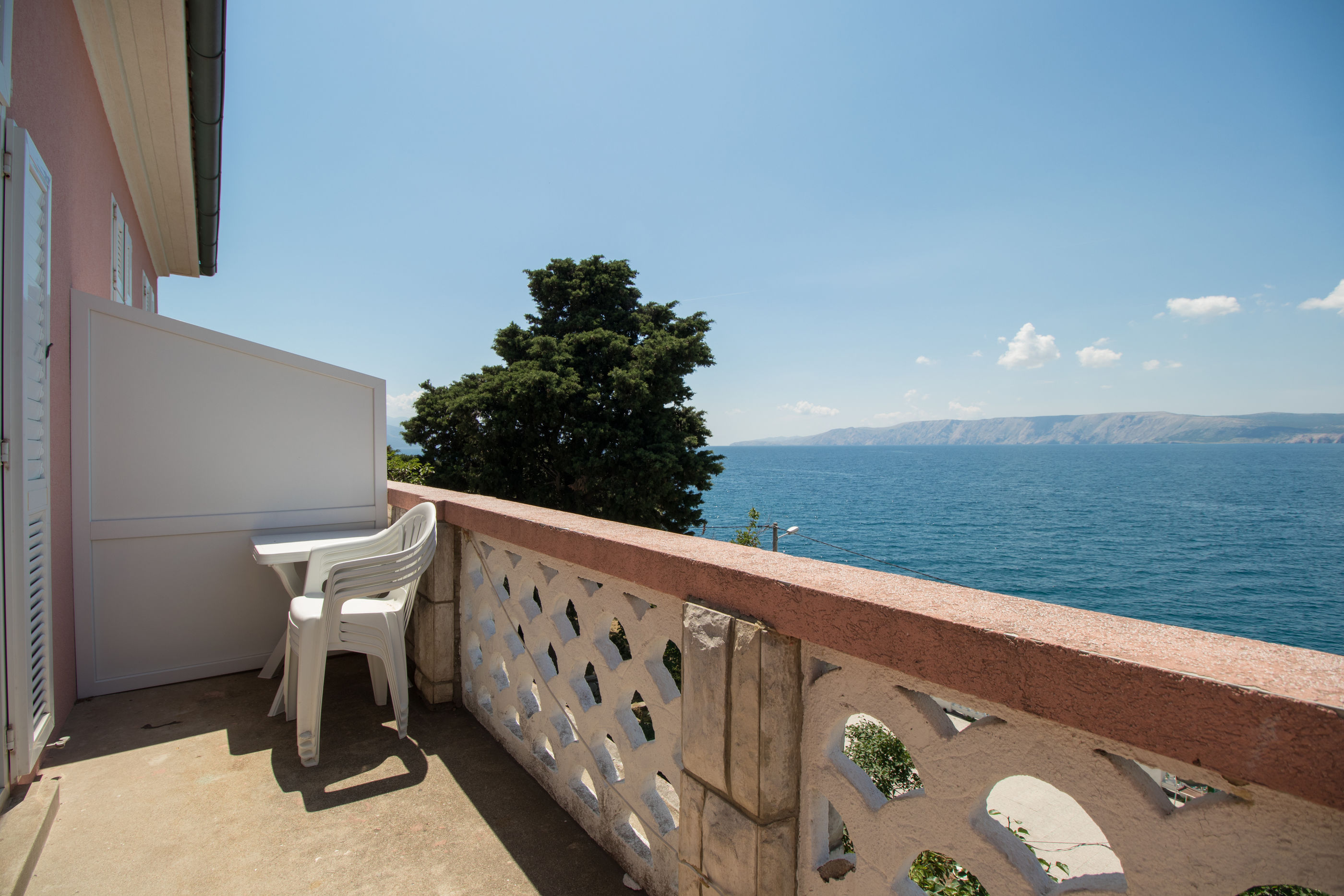 Apartments Josip by the sea 67361-A2