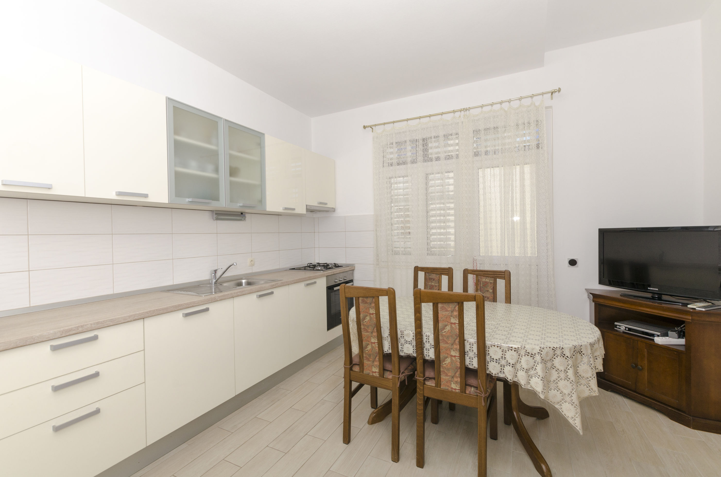 Apartment Eva P. 51551-A1
