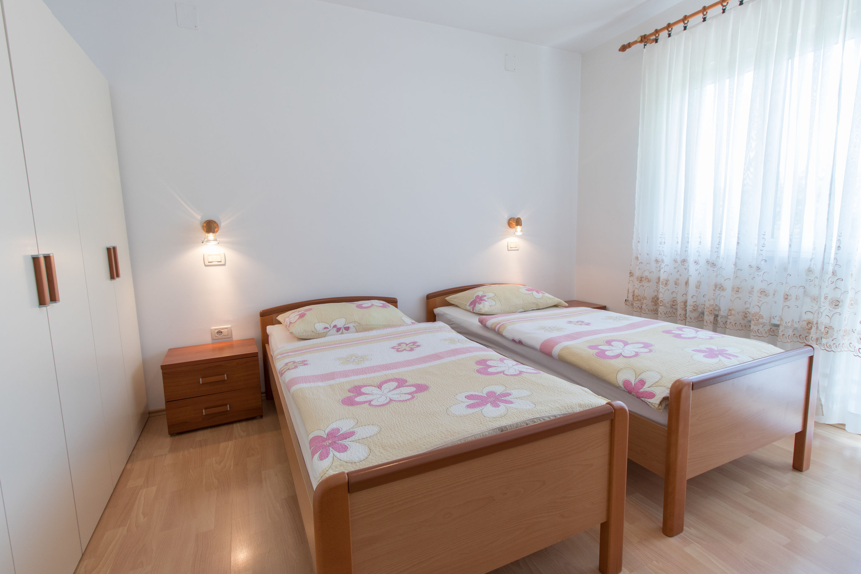 Apartments Vesna 67331-A1