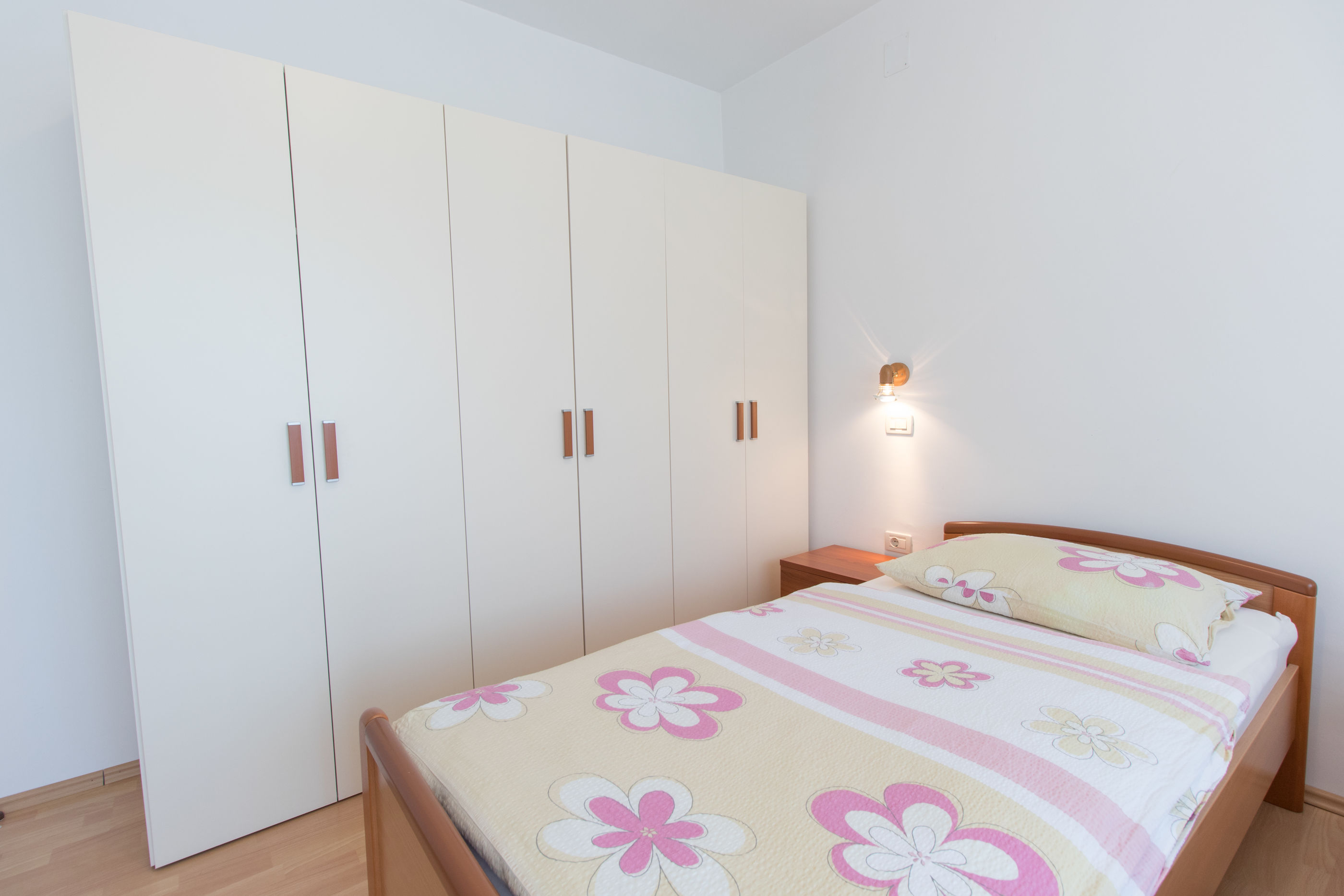 Apartments Vesna 67331-A1