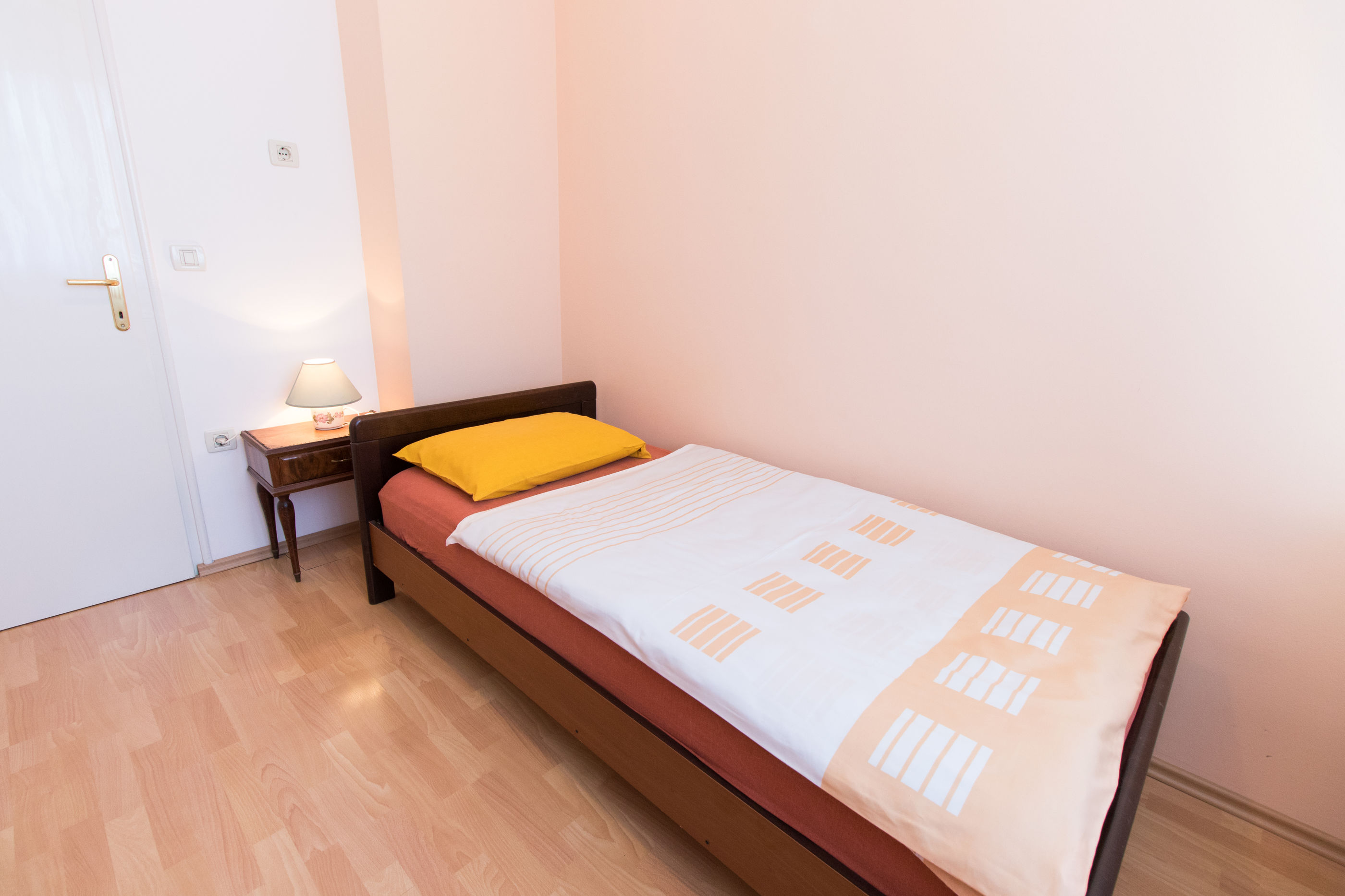 Apartments Vesna 67331-A1