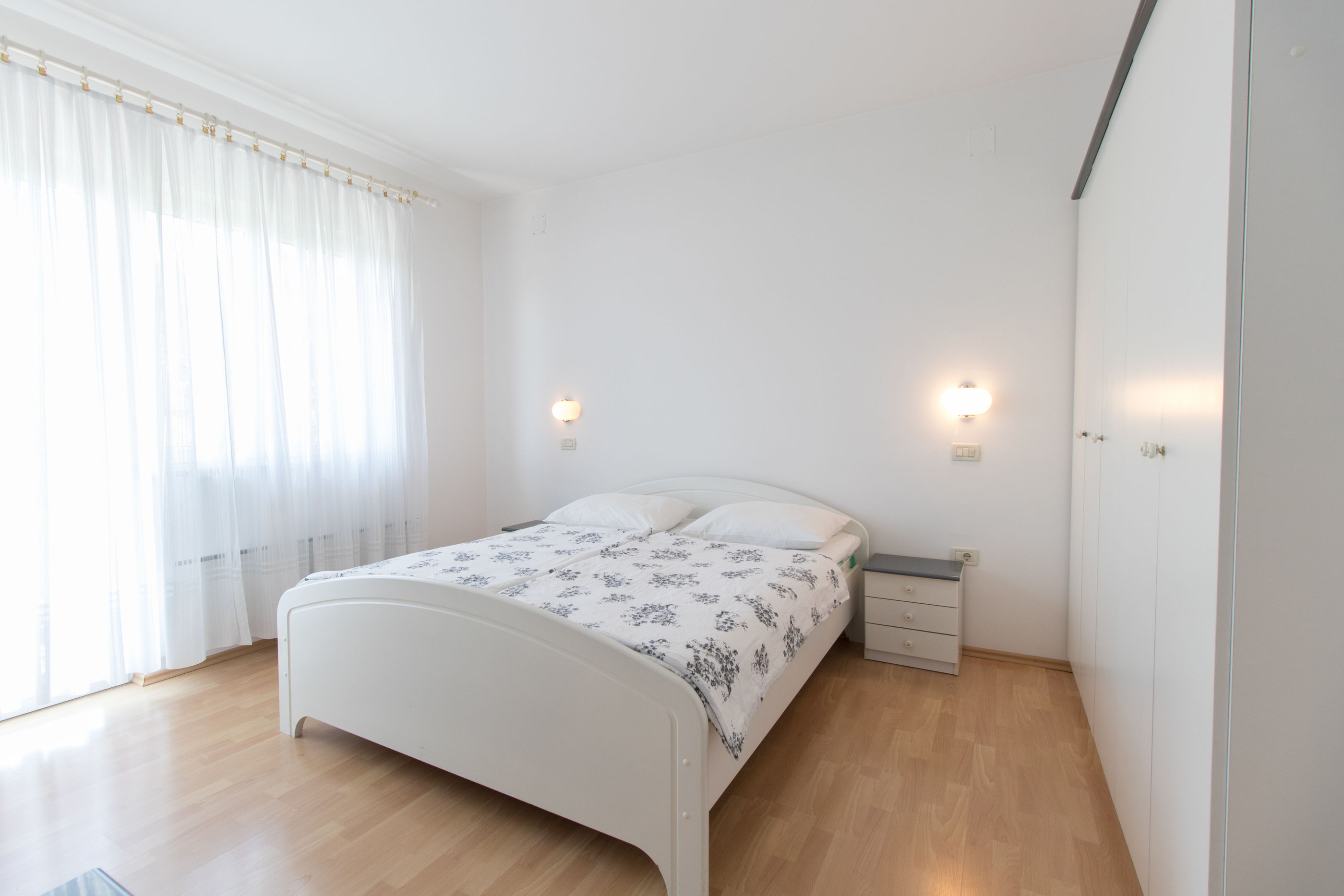 Apartments Vesna 67331-A1