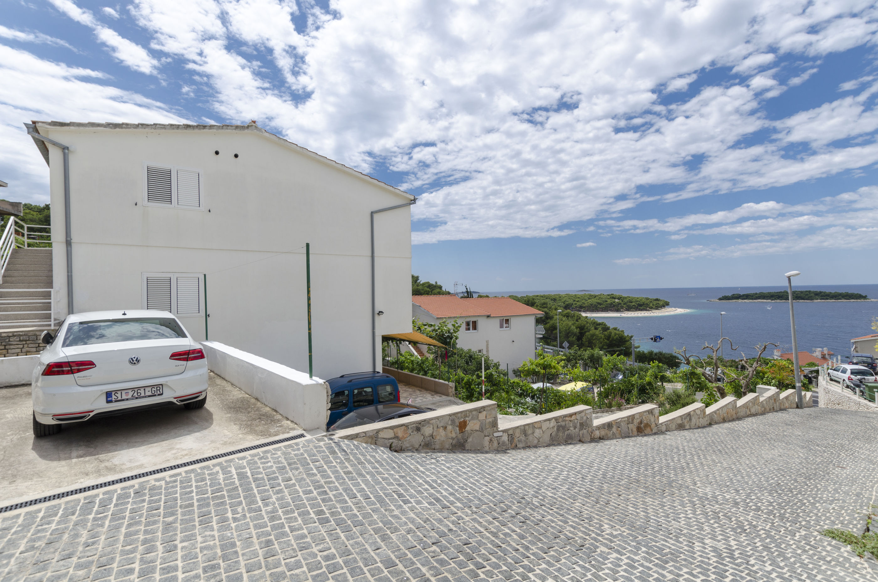 Apartments and Room Mate-Mare 45897-S1