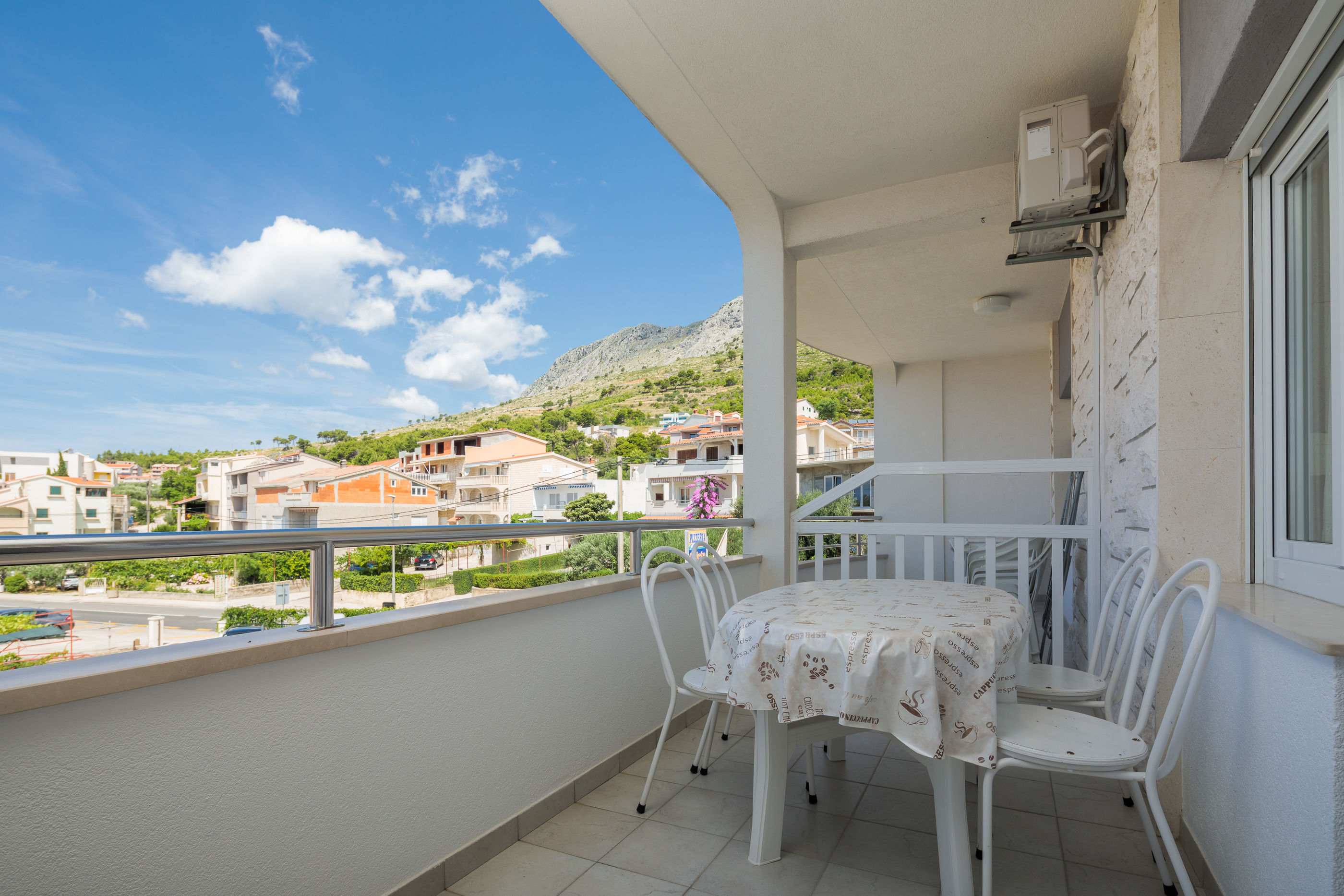 Apartments and Rooms Denis 56551-A1