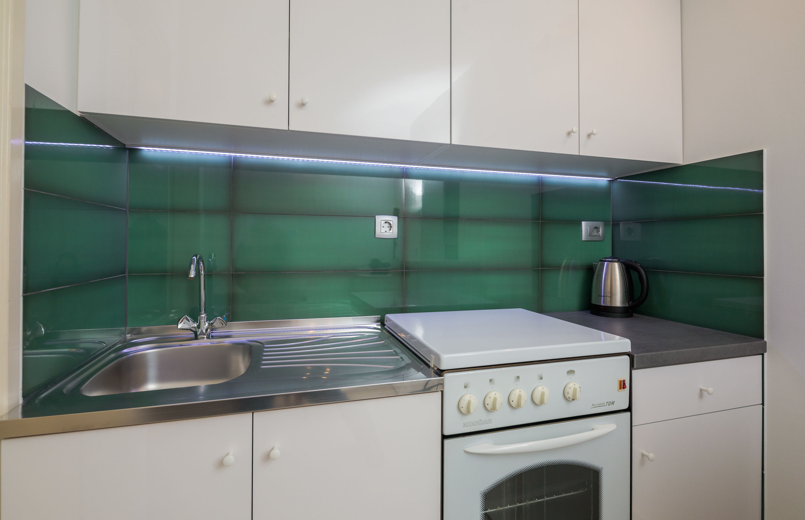 Apartments and Rooms Denis 56551-A1