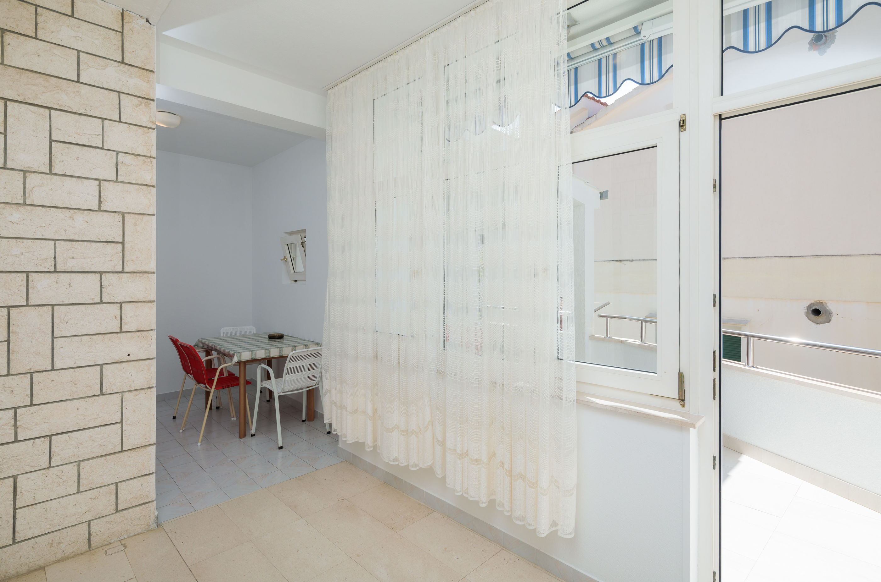 Apartments and Rooms Denis 56551-A2