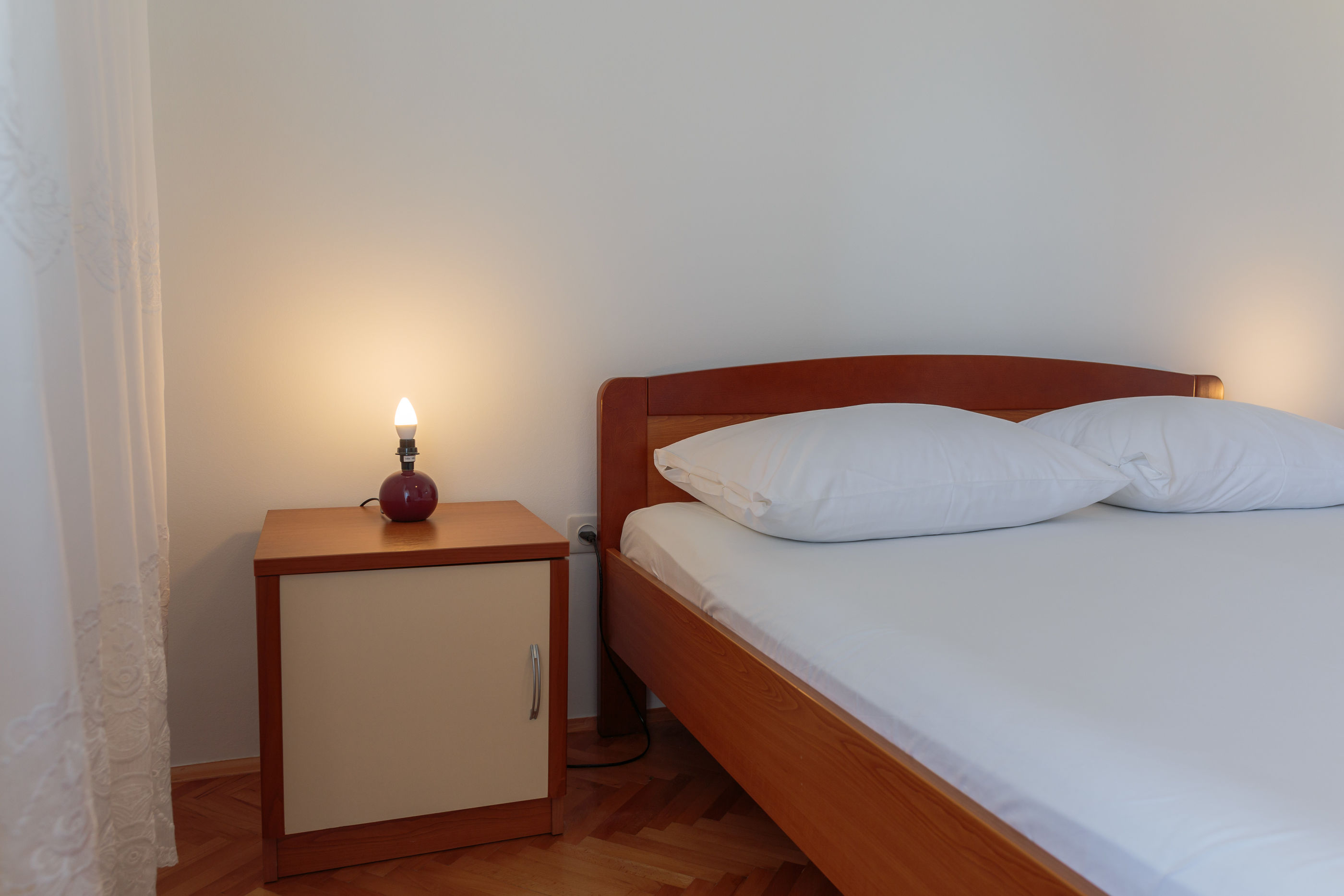 Apartments and Rooms Denis 56551-S1