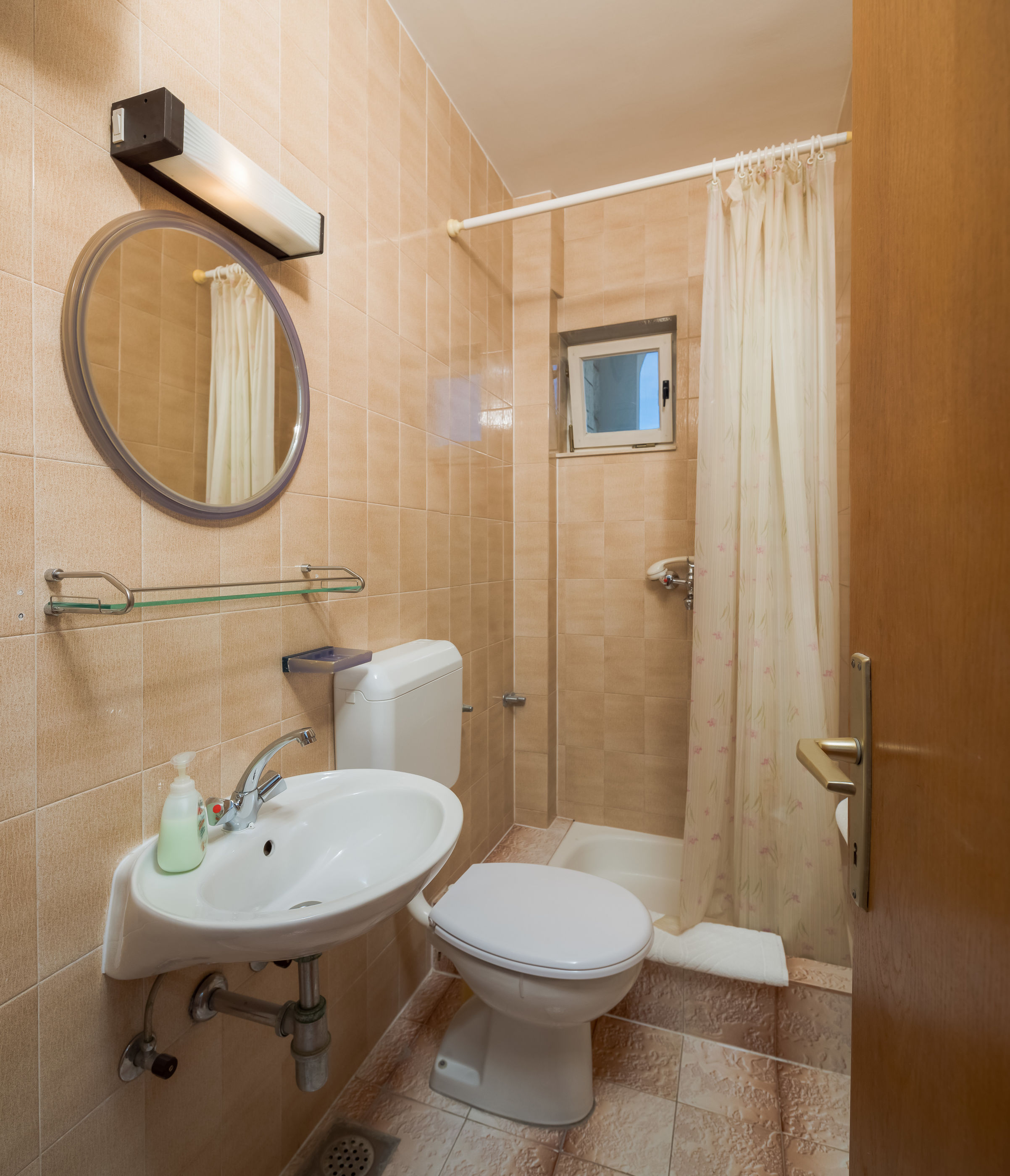 Apartments and Rooms Denis 56551-S1