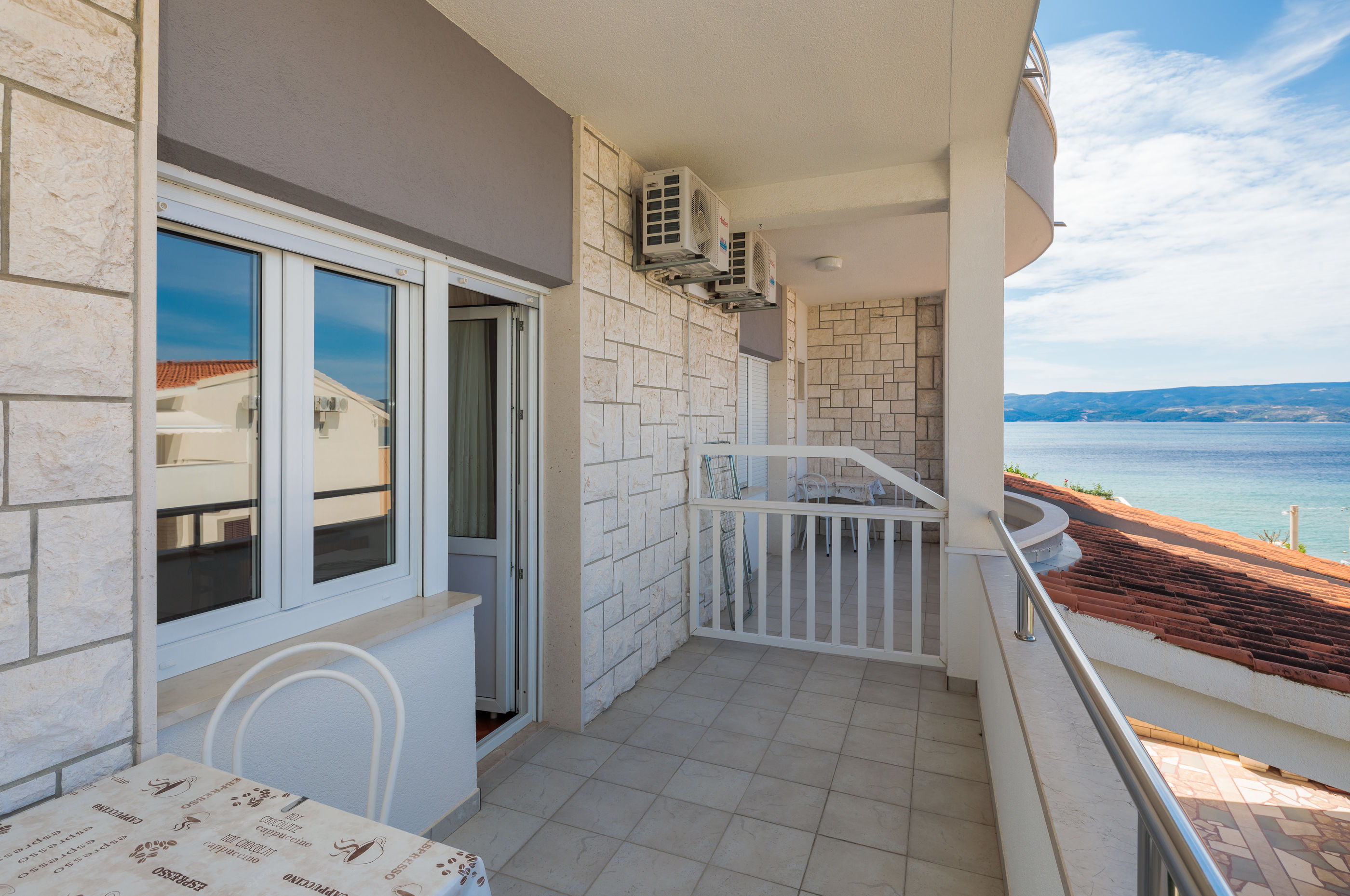 Apartments and Rooms Denis 56551-S2