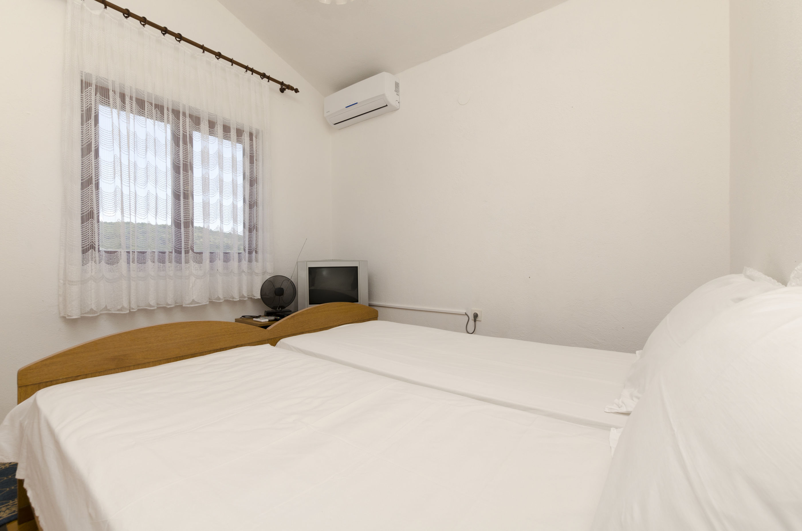 Apartments Mirko 32991-A1