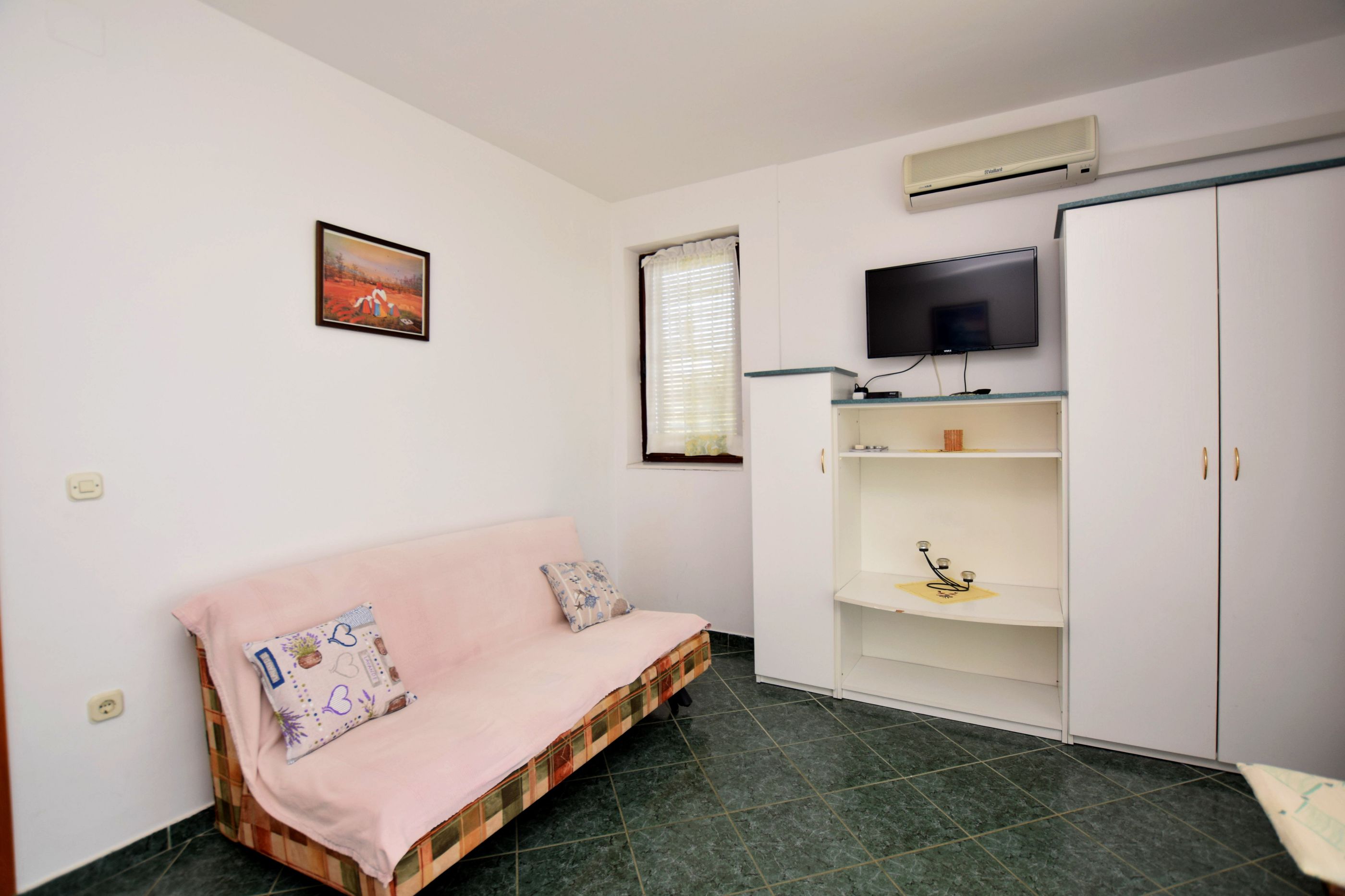 Apartments Matko 42771-A1
