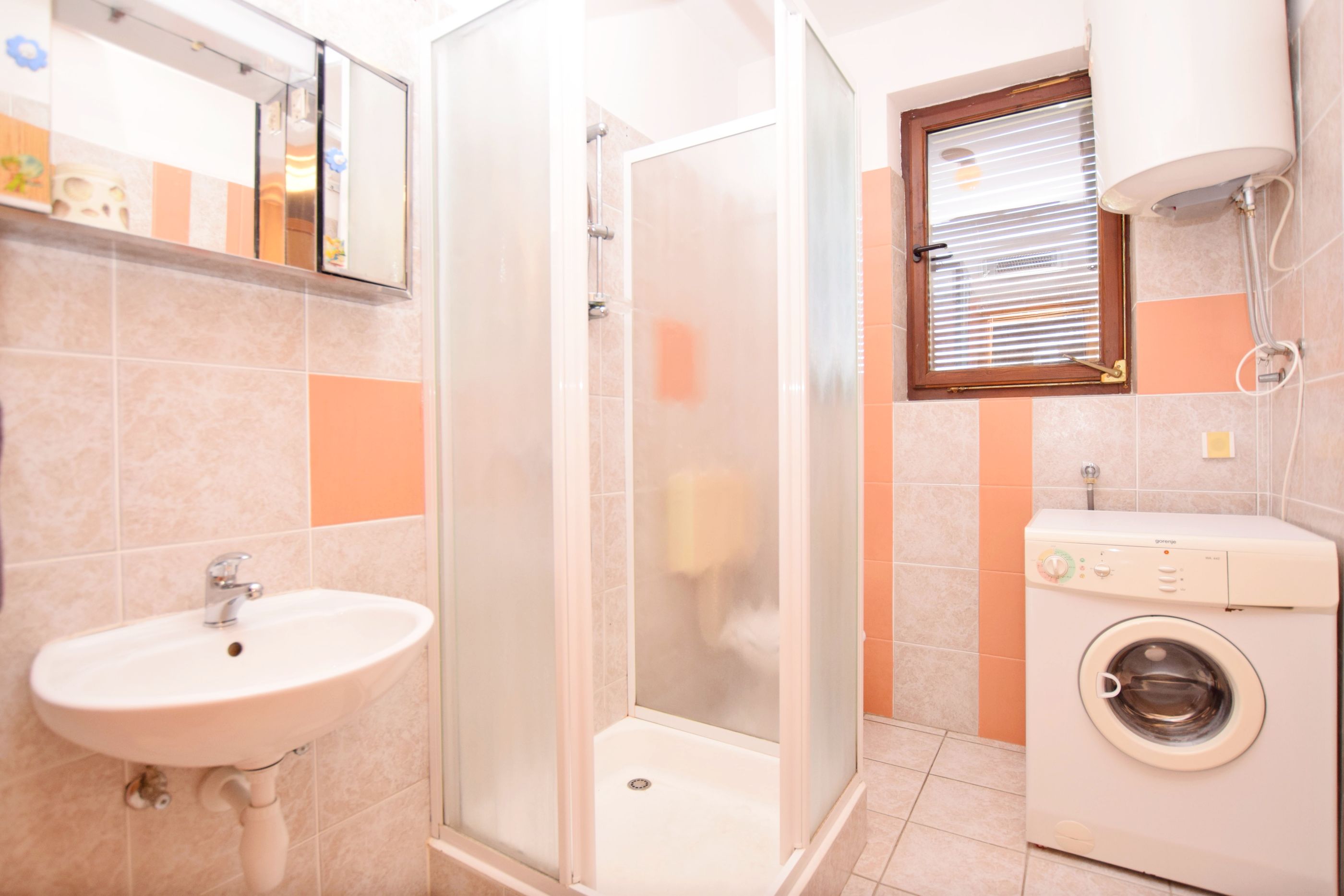 Apartments Matko 42771-A2