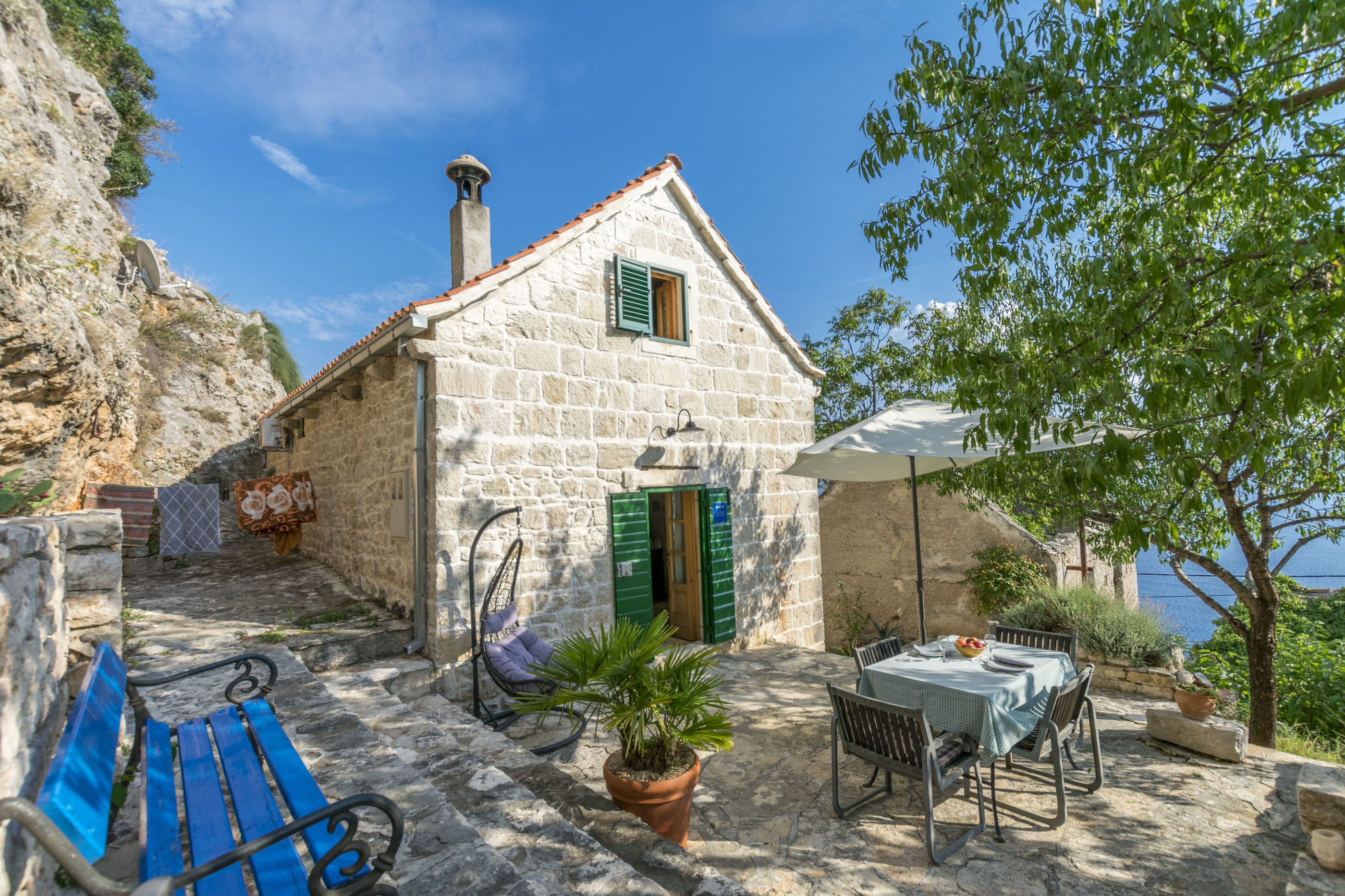 House Almond 16402-K1