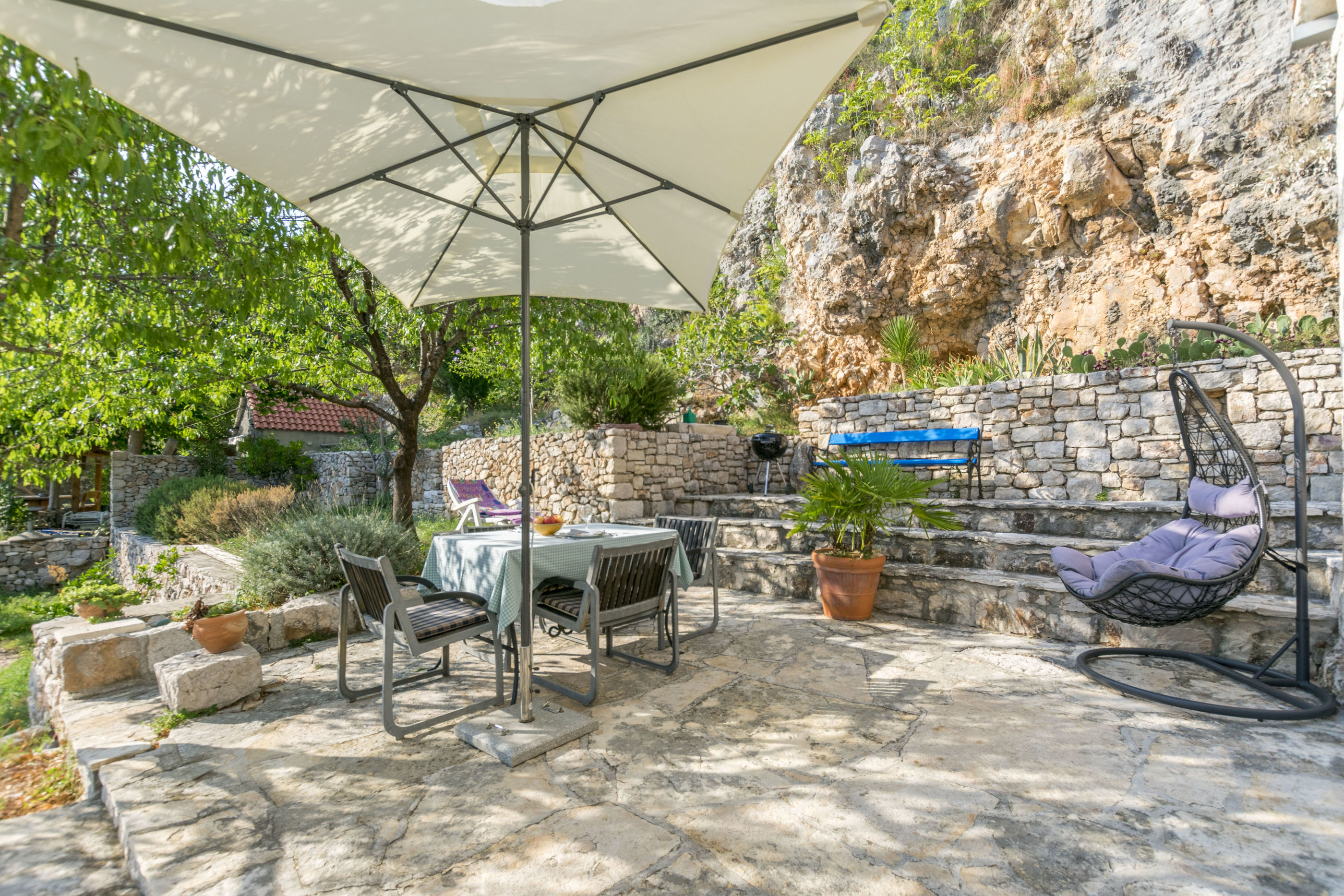 House Almond 16402-K1
