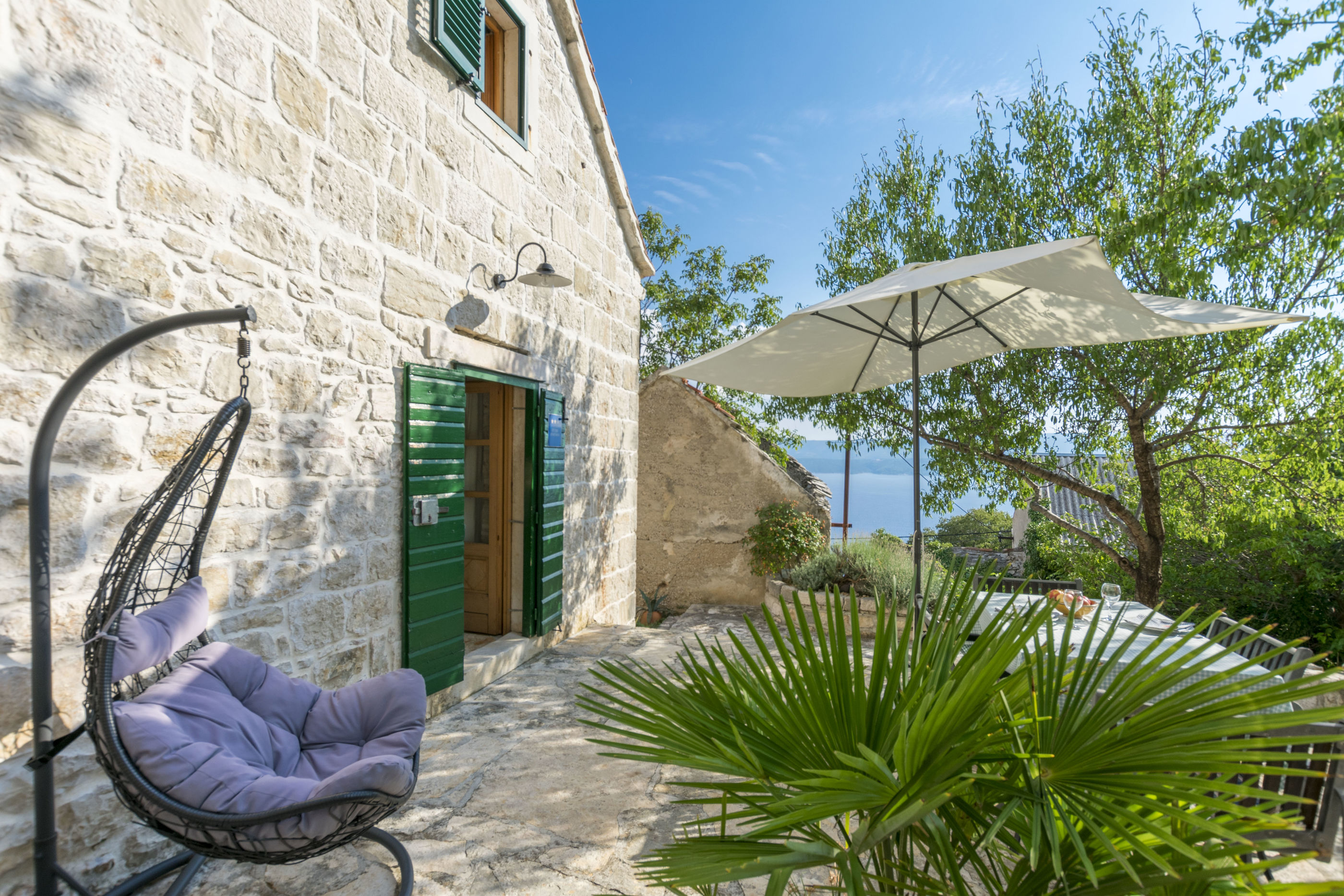 House Almond 16402-K1