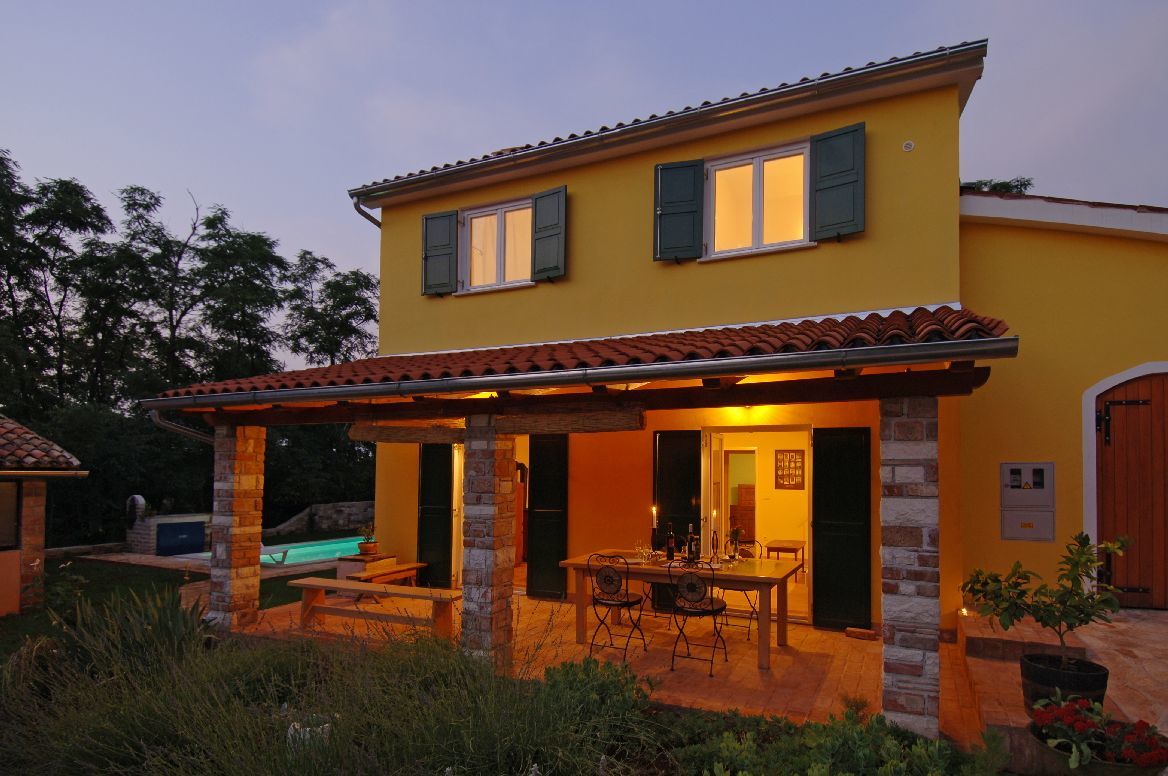 Villa Peronospora V0021-K1