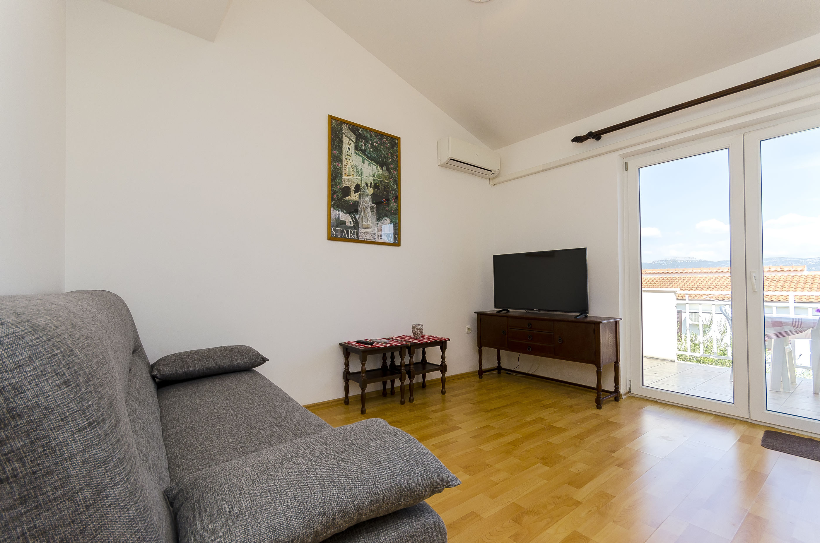Apartments Milka 27741-A3