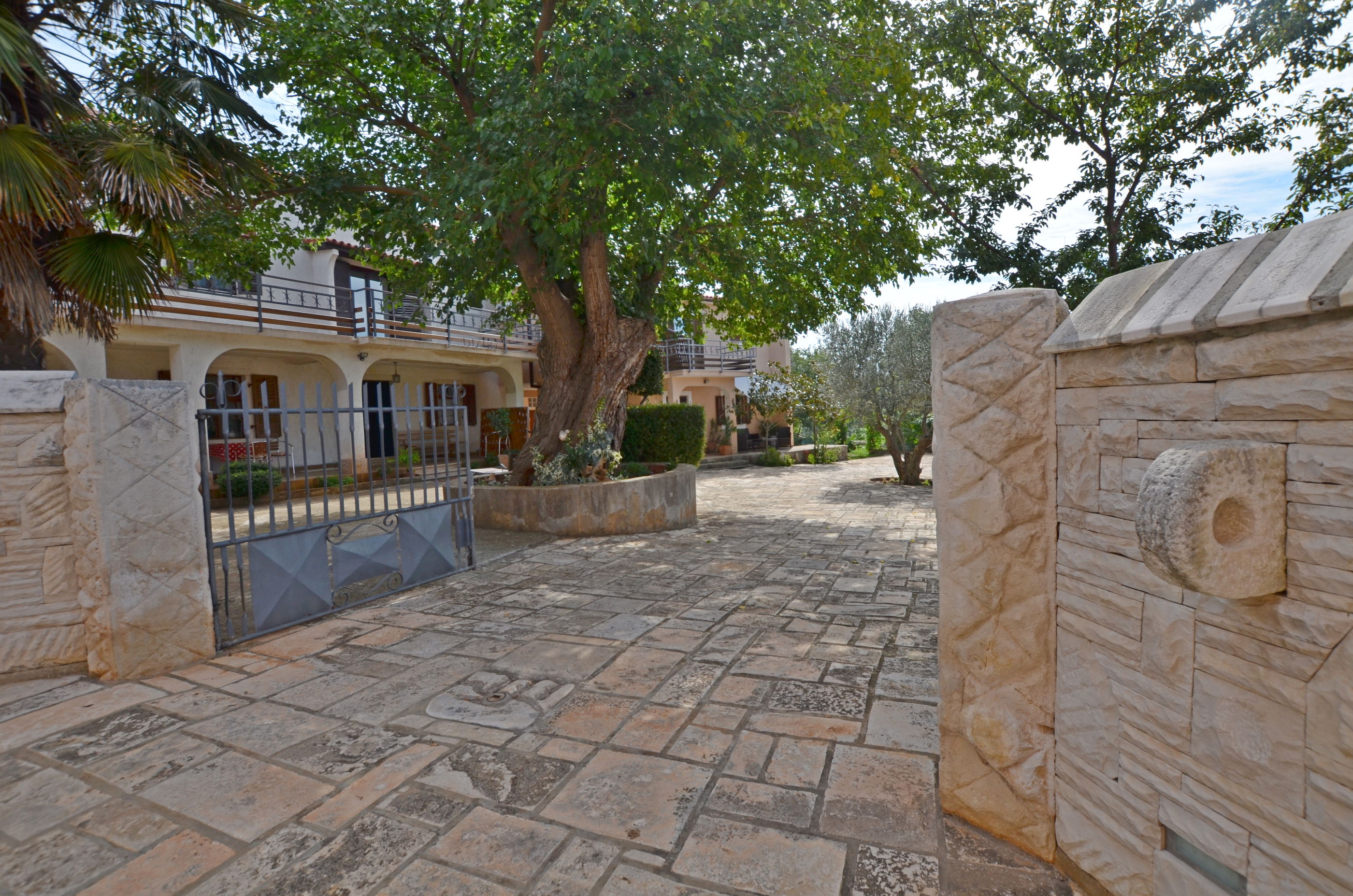 Apartments Josip 70521-A2