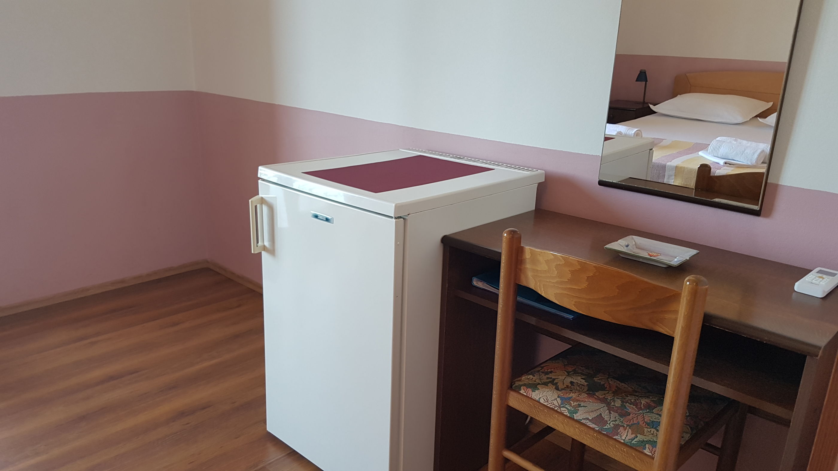 Apartments and Room Carić 57991-S1
