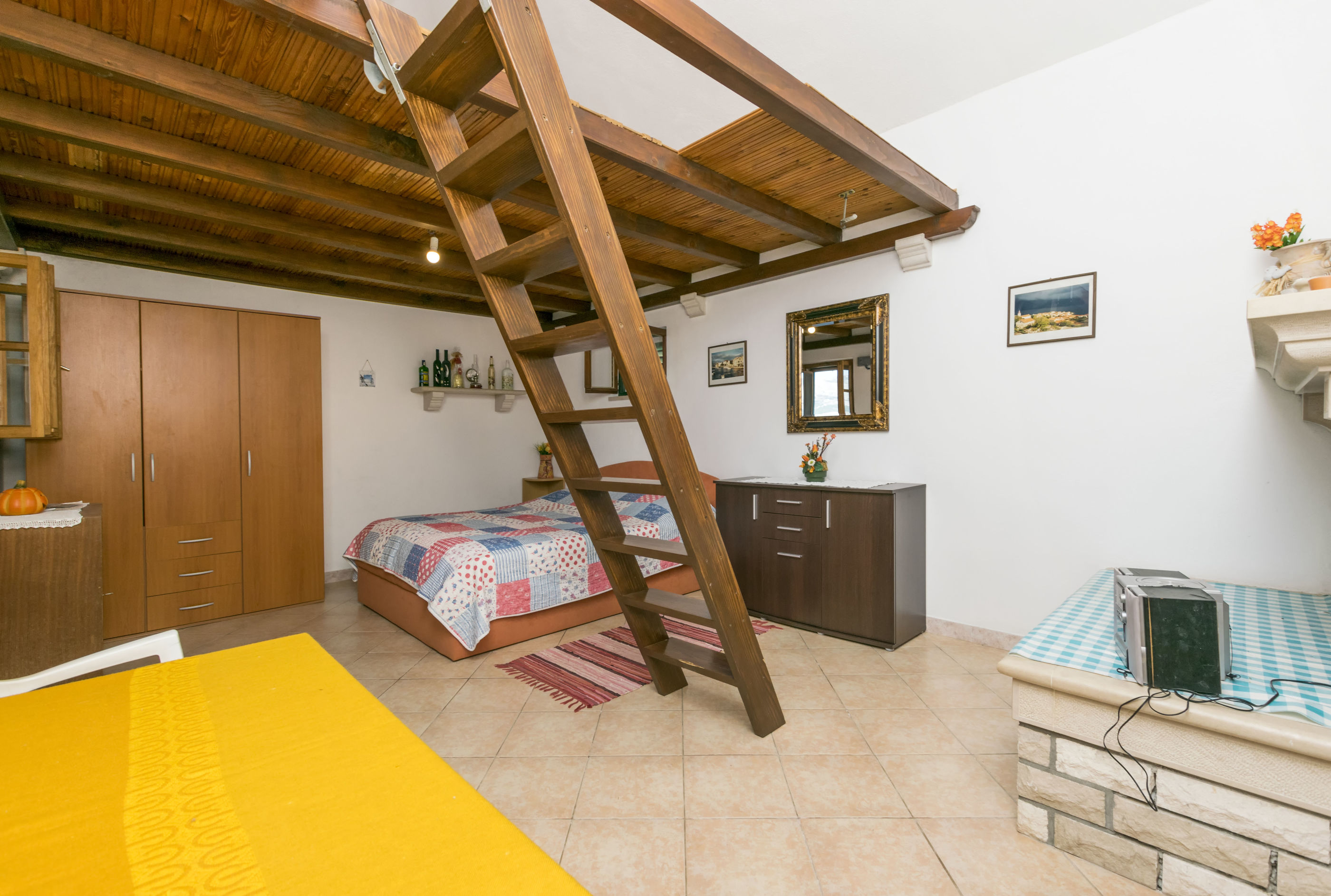 House Svjetlana 33841-K1