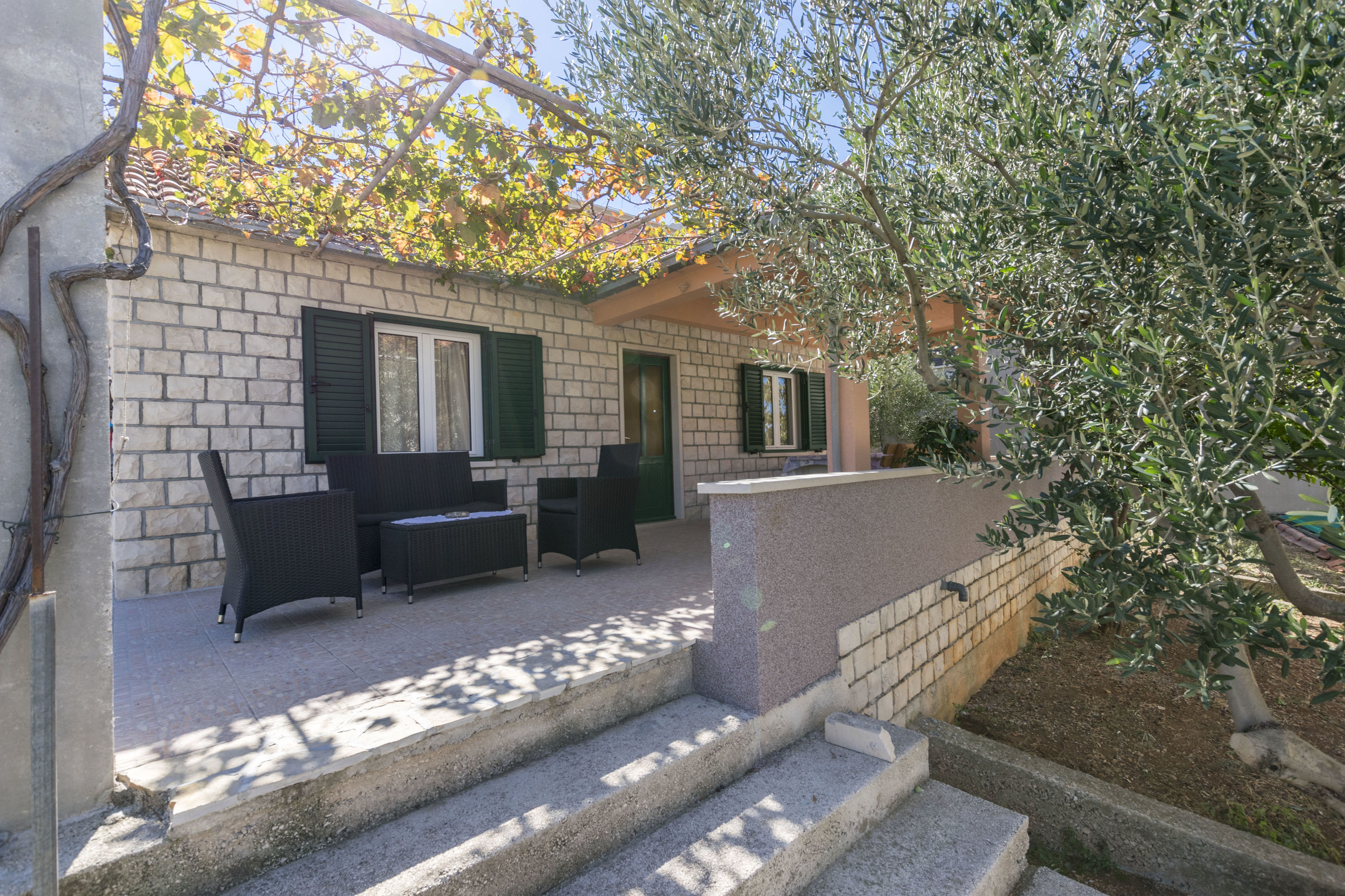House Santa Barbara 33842-K1