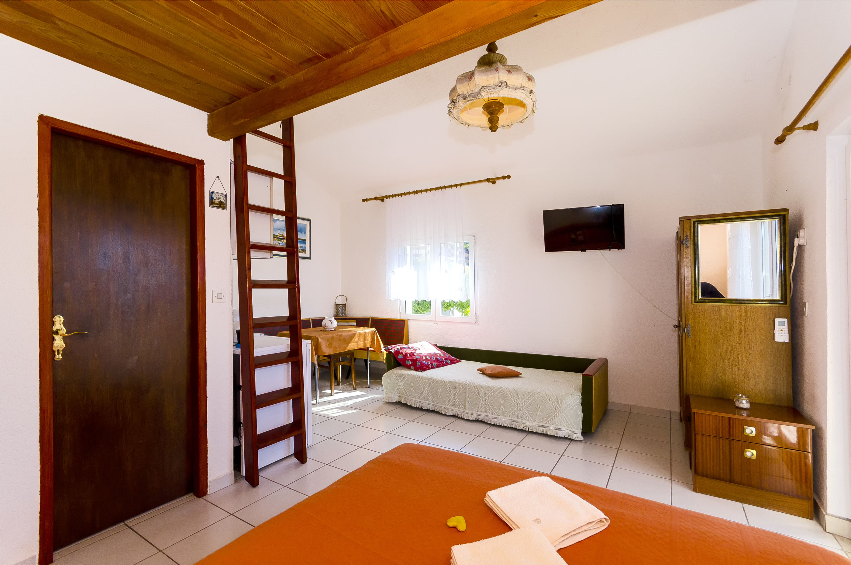 Apartments Pera 25441-A2