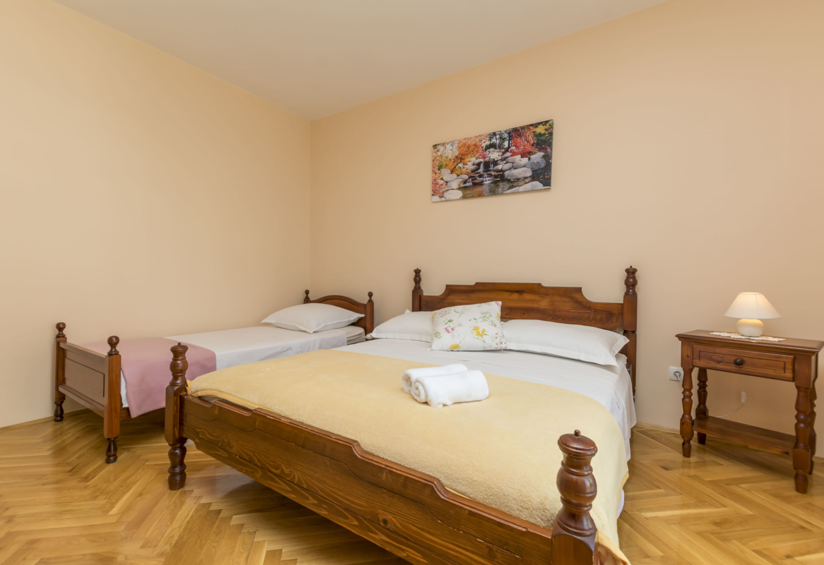 Apartments and Room Alen 39481-A5