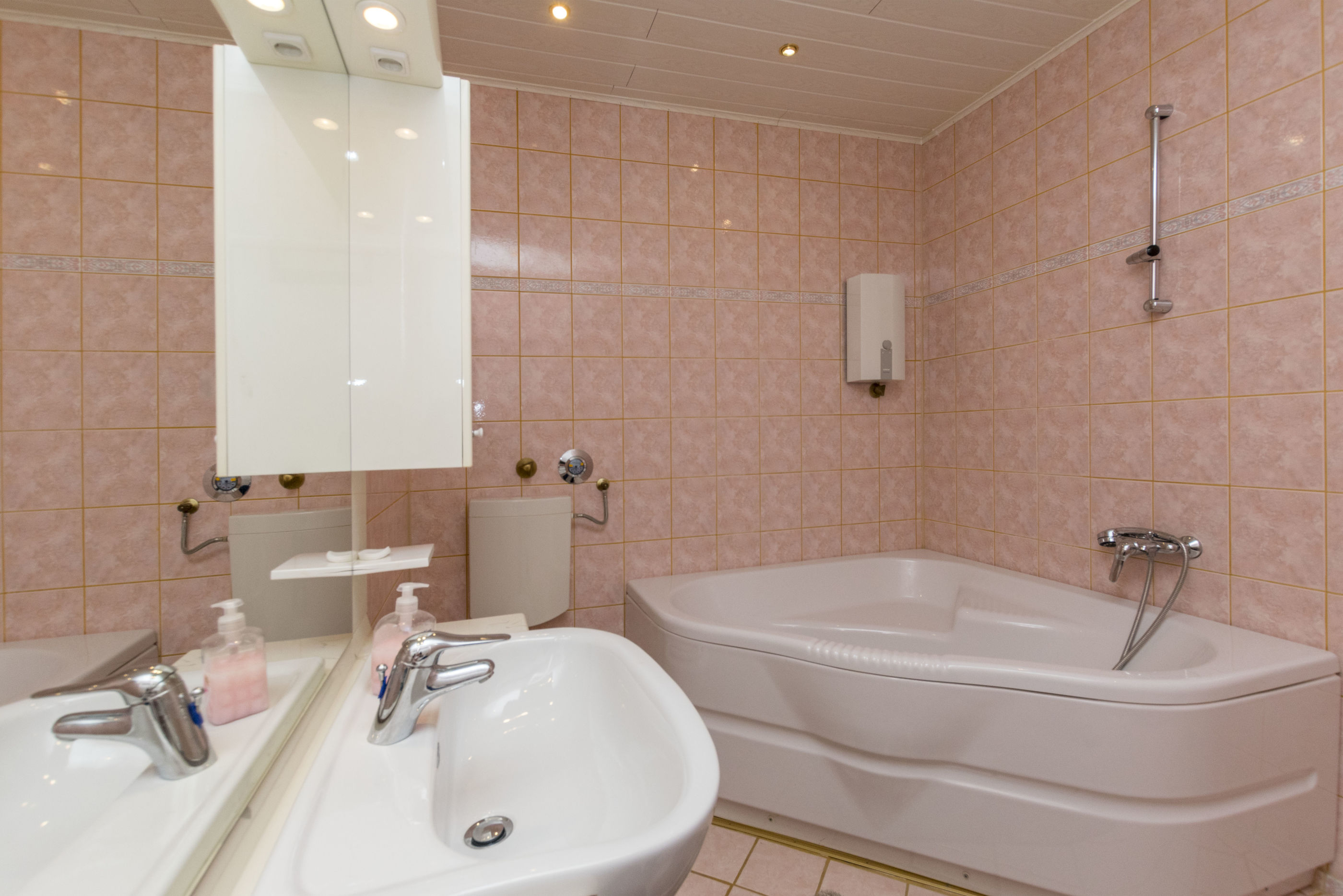 Apartments and Room Alen 39481-A5